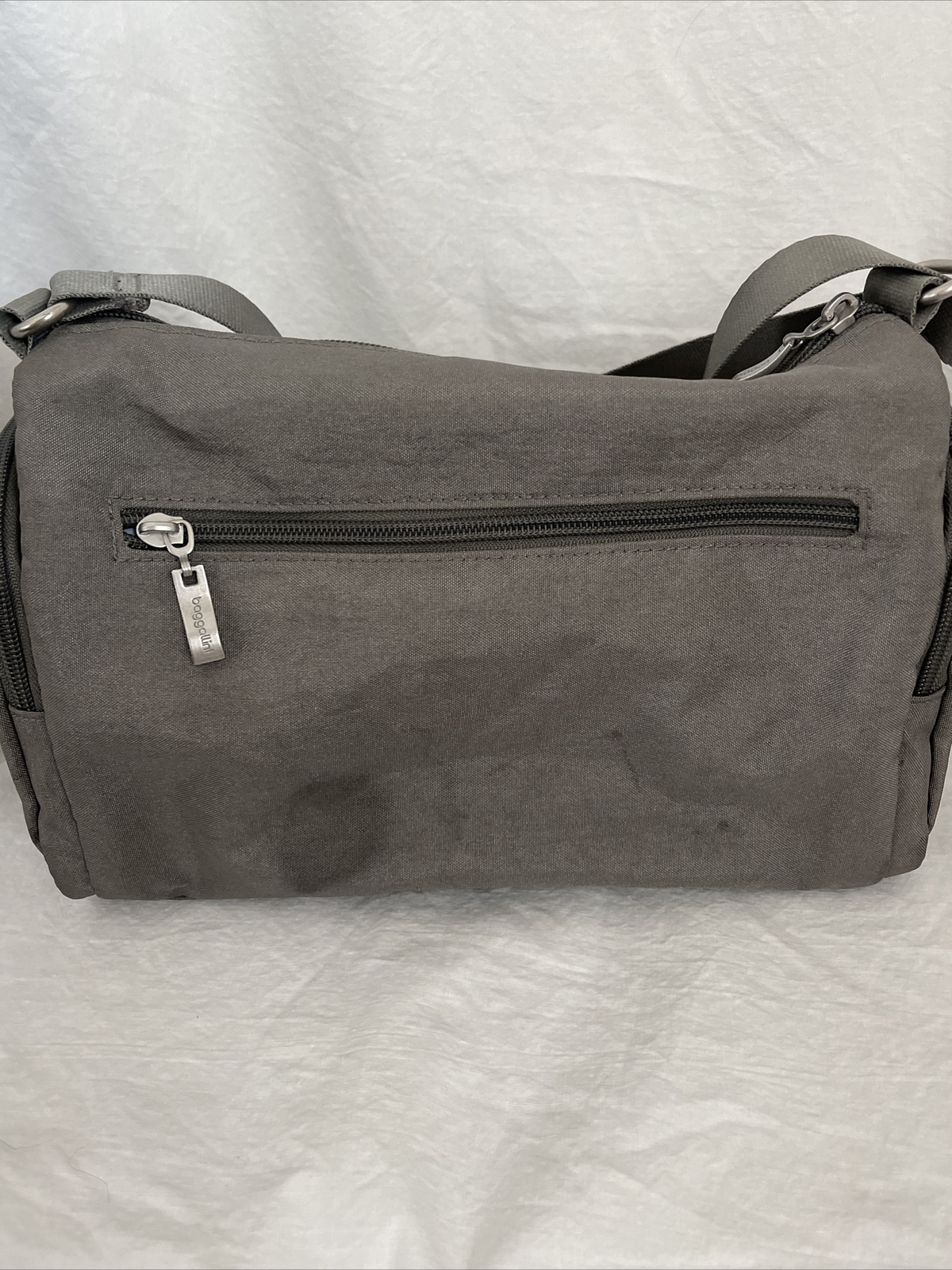 Baggallini Crossbody Dark Gray Side Pockets Adjustable Strap Purse Bag