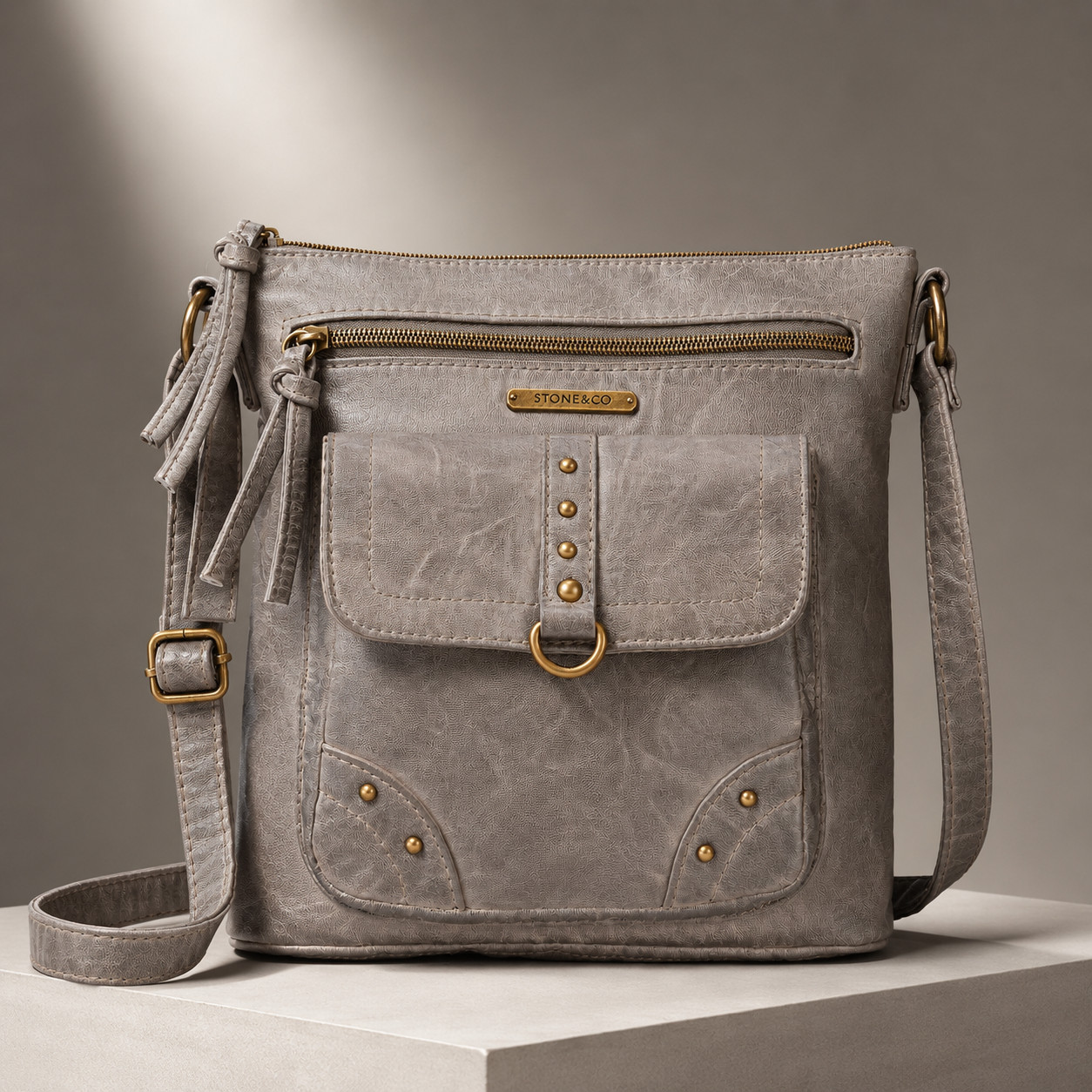 Stone & Co Smokey Mountain Studded Crossbody Bag Gray Multi Pocket Purse