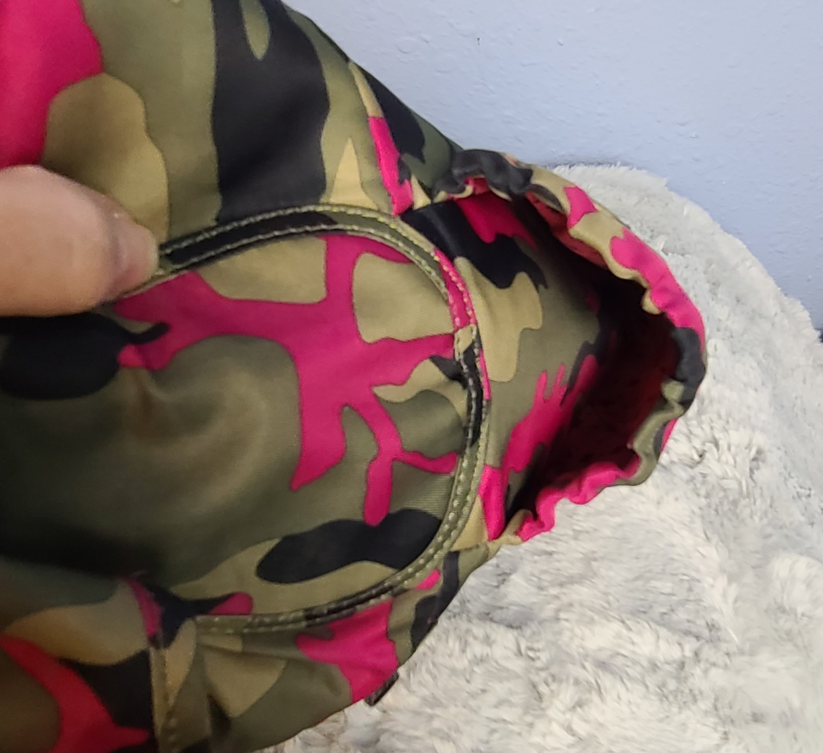 Lug Camper Purse/bag, Camo Green And Pink. Lots Of Pockets, Adjustable Strap