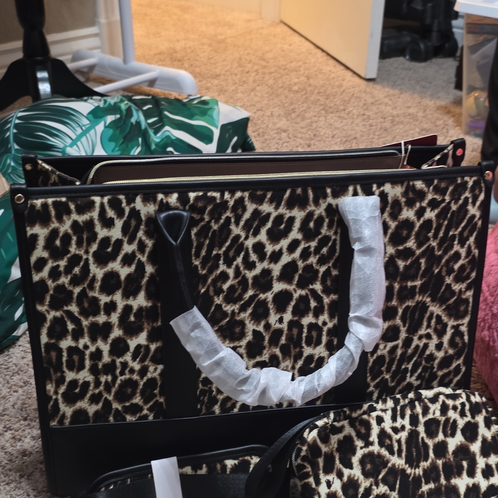 Women’s Large Leopard Print Tote Handbag Zip Top w/ Detachable Crossbody Strap