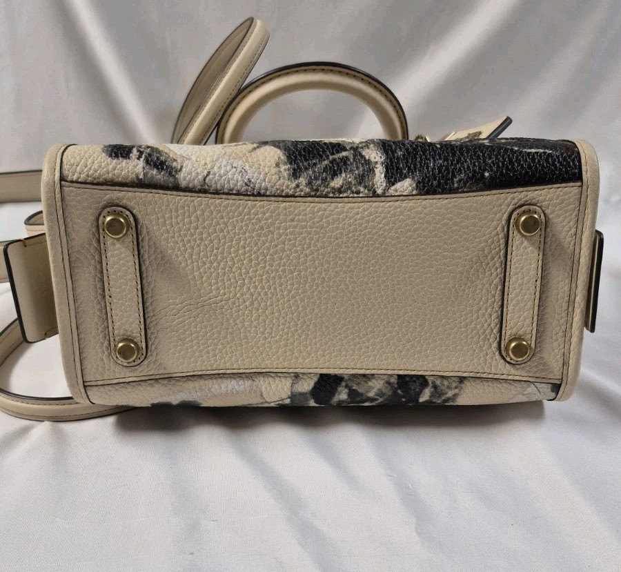 COACH X MINT & SERF IVORY/MULTI GRAFFITI ROGUE 25 CD704 AUTHENTIC