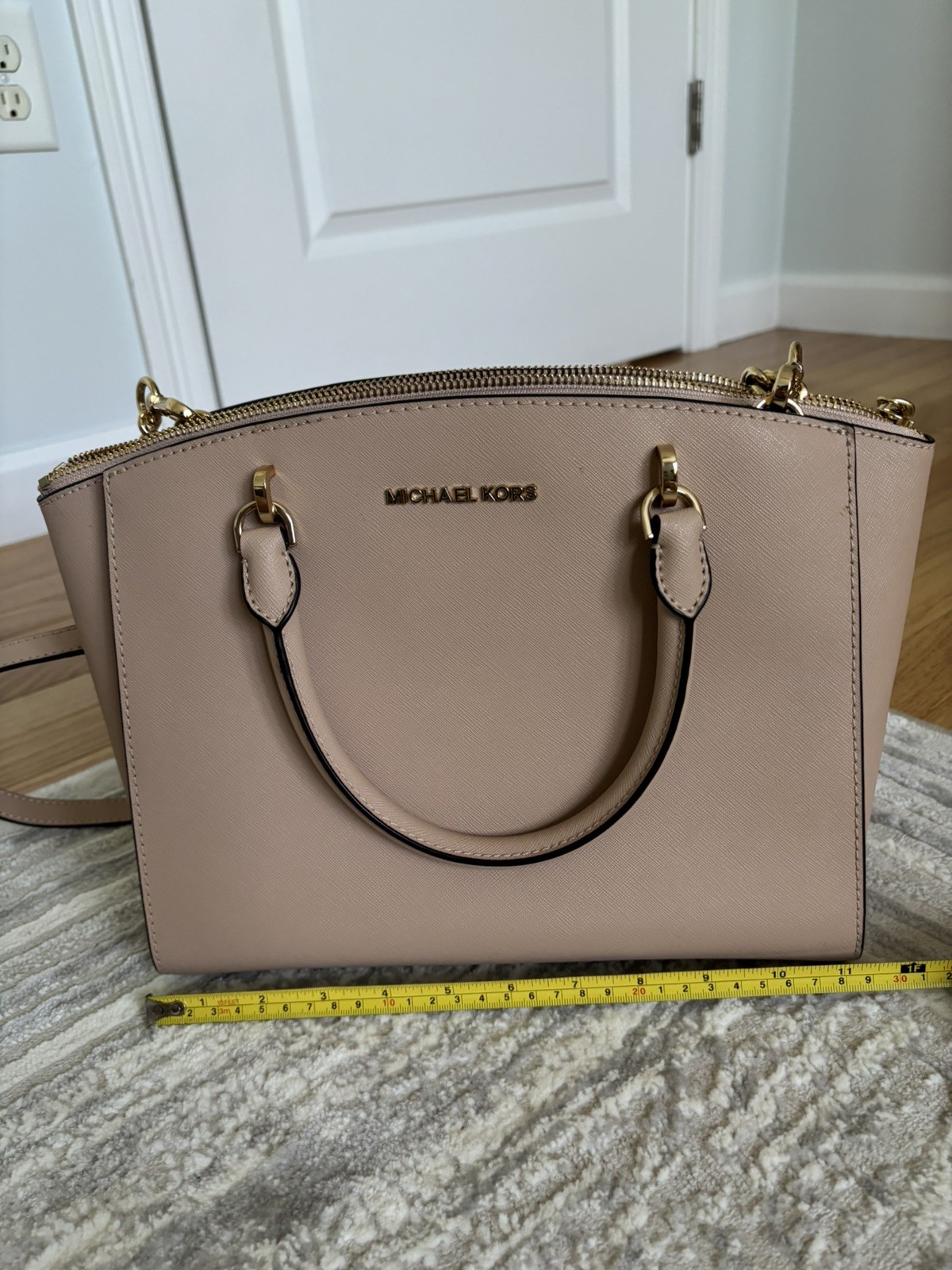 MICHAEL KORS SELMA LARGE TAN SAFFIANO LEATHER SATCHEL BAG NWOT