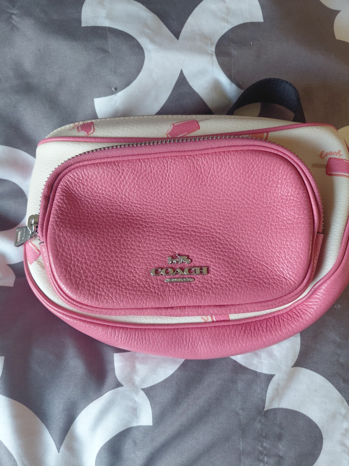 coach court side pink and white popsicle print fanny pack