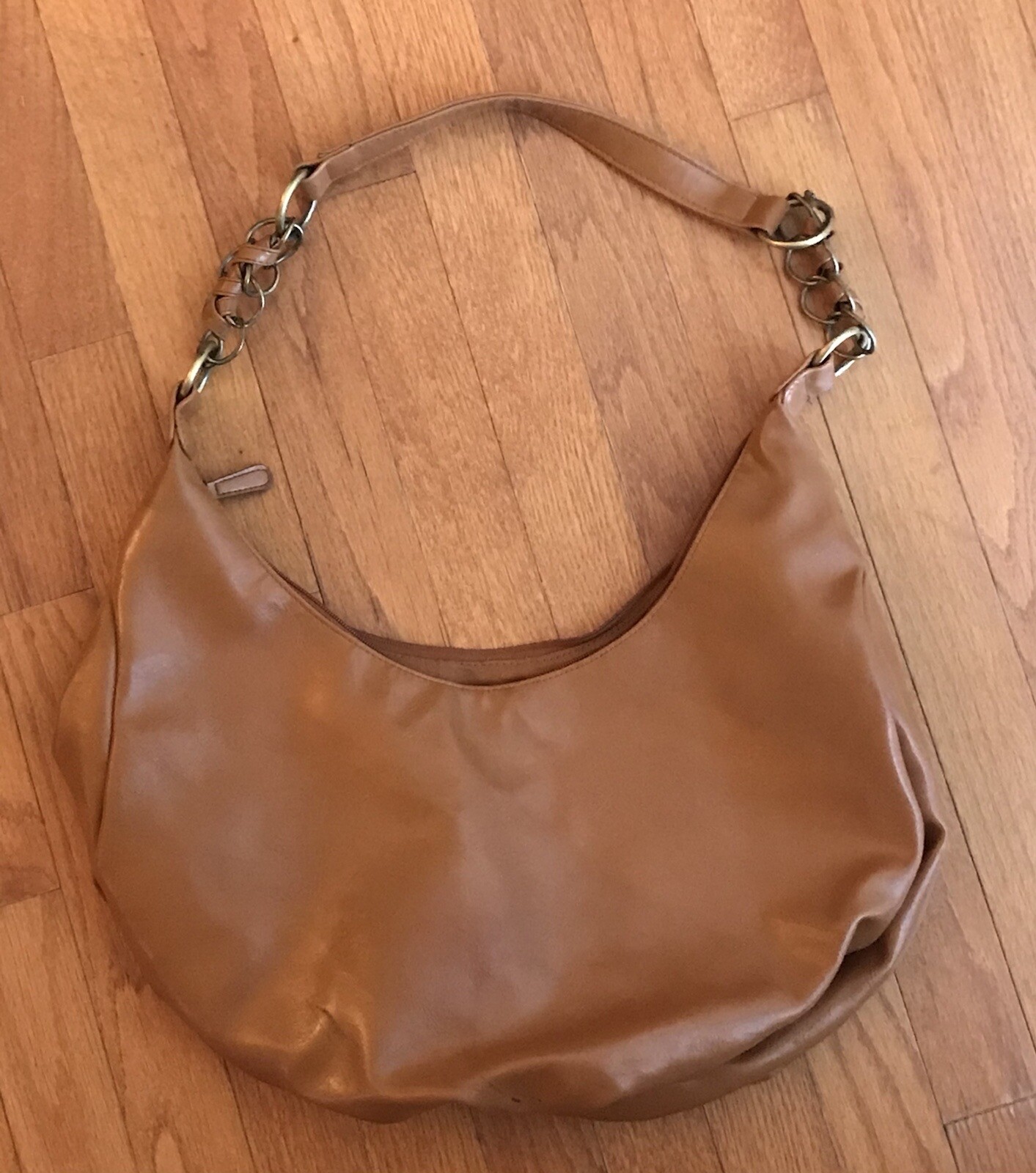 Rampage Leather Zipper Medium- Large Handbag Chain Straps Great Condition!