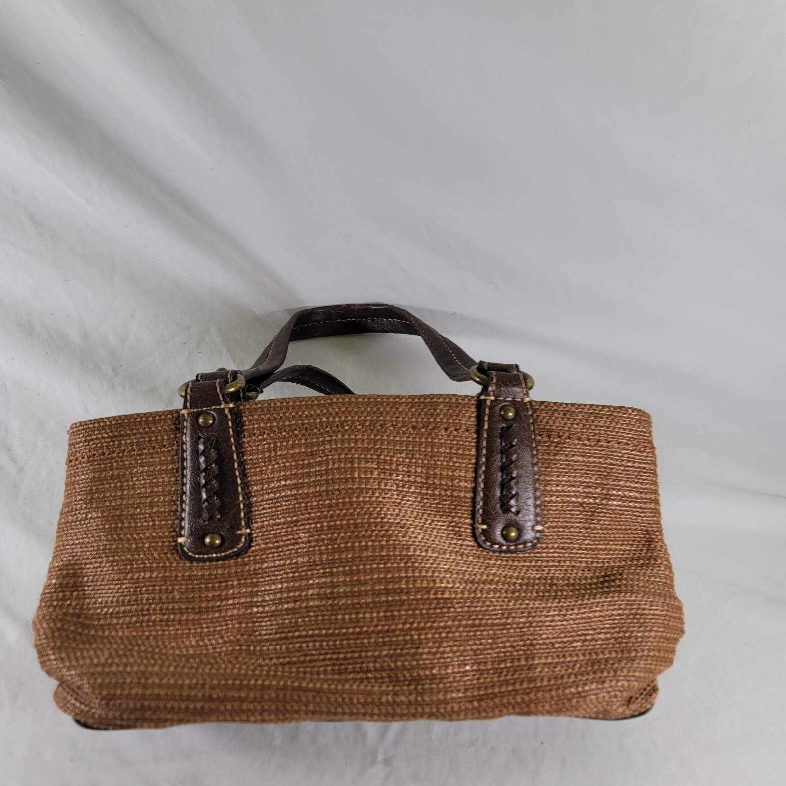 Fossil Straw Handbag Approx. 7x12x5. 8”Handle Zipper