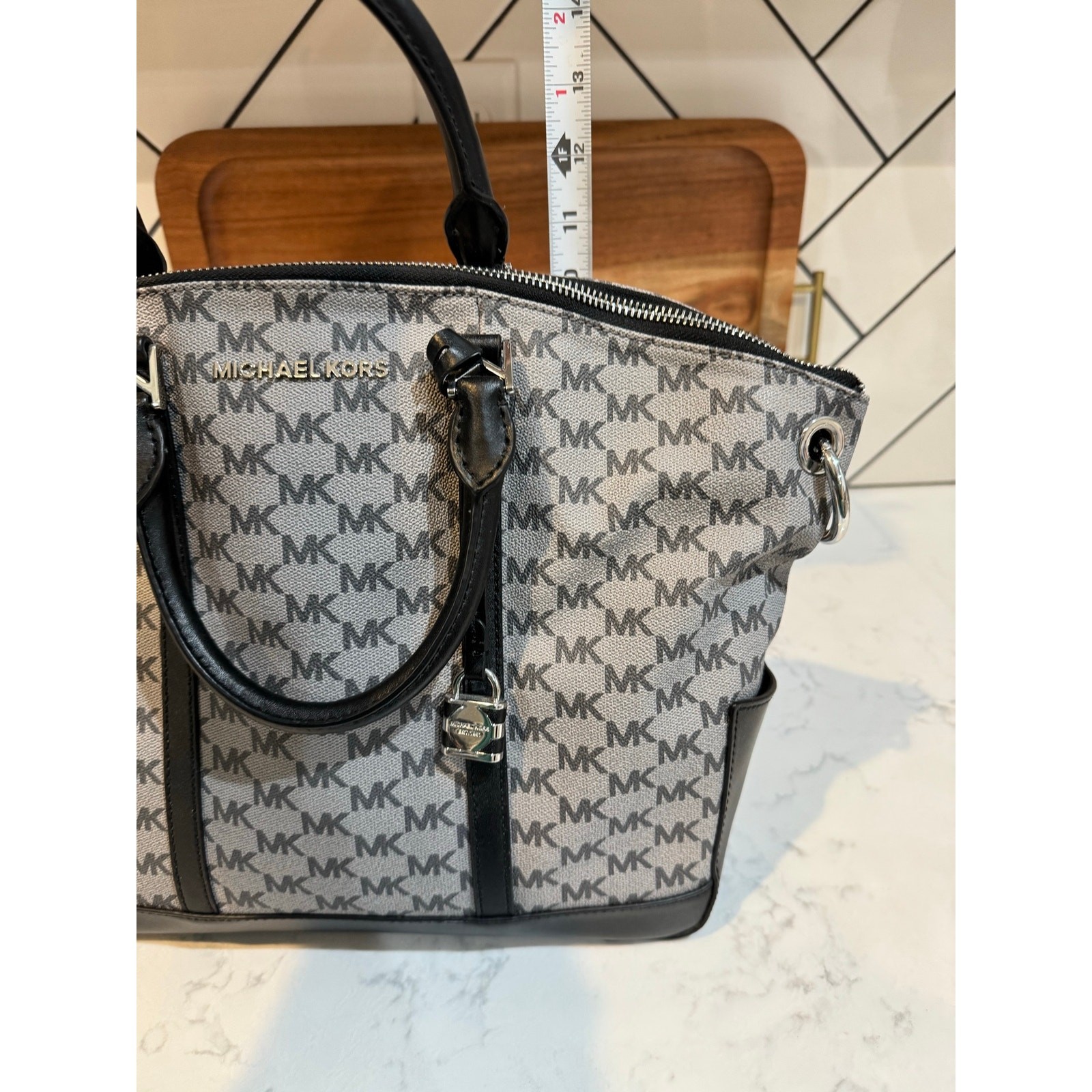 Michael Kors Monogram MK Logo Large Satchel Purse gray black w/bag charm 2018