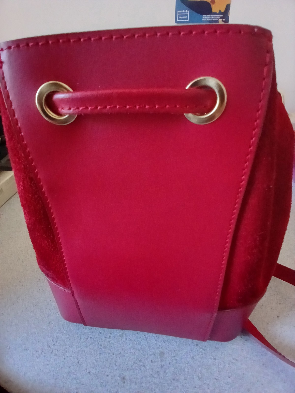 Beautiful Couch style Leather bag. Impecable condition