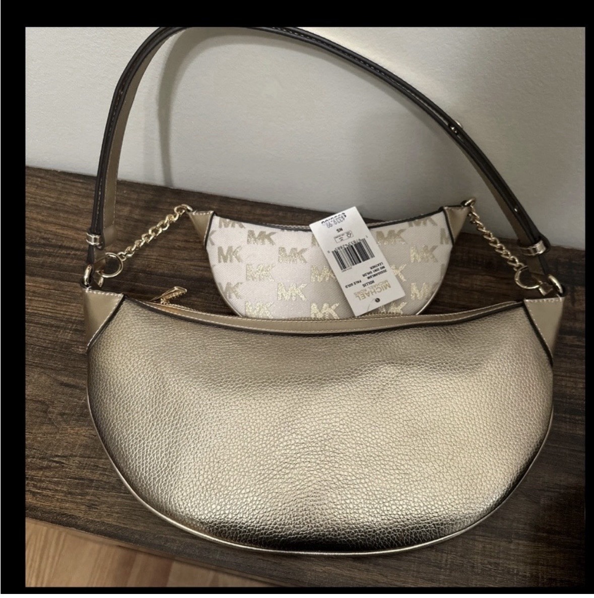 Michael Kors Hollis Medium 2-in-1 Pebbled Leather & Logo Shoulder Bag NWT $339