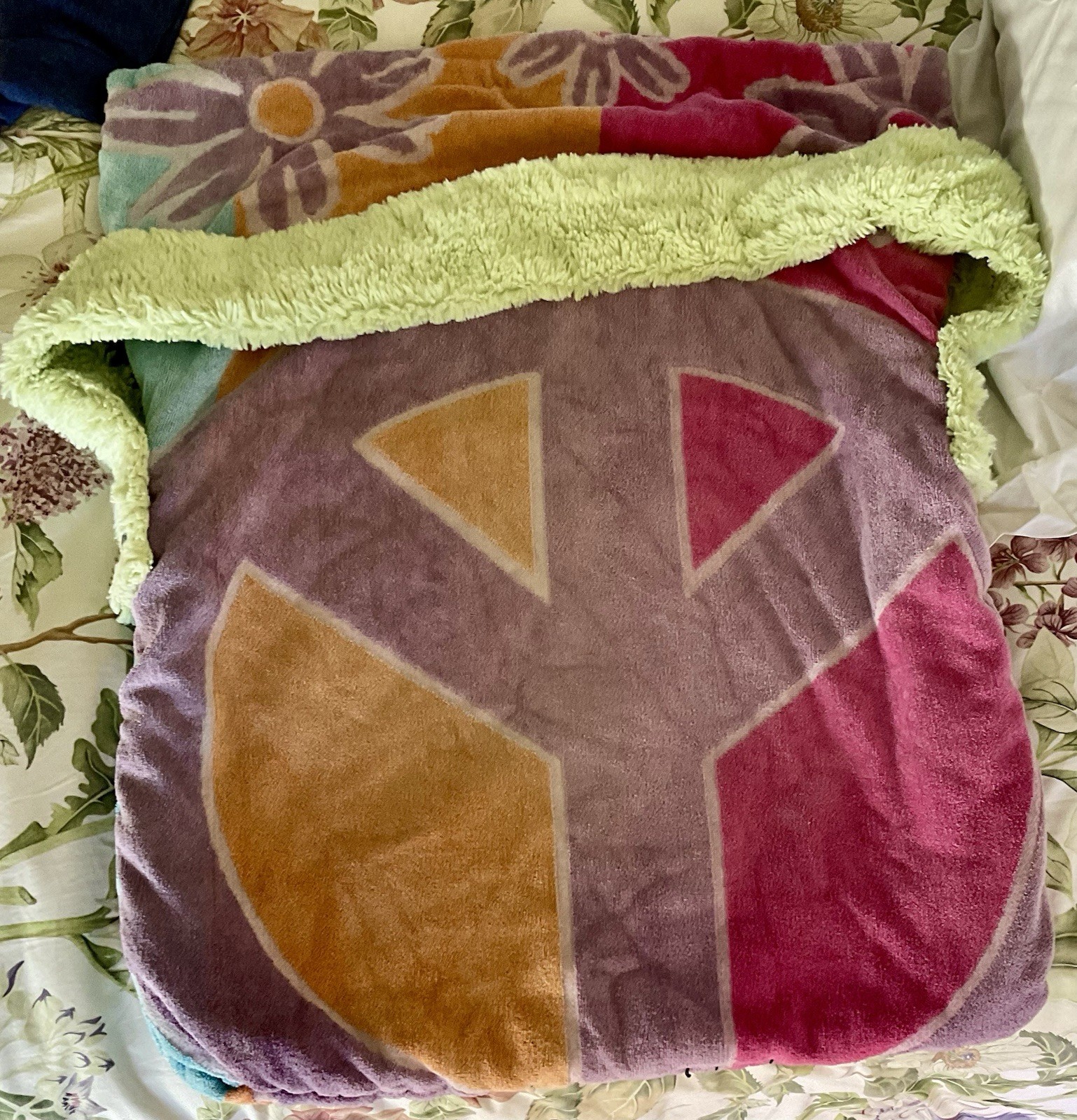 Beach Towel Shoulder Bag Tote Terry Cloth Peace Sign Hippie Swimming Pool Large