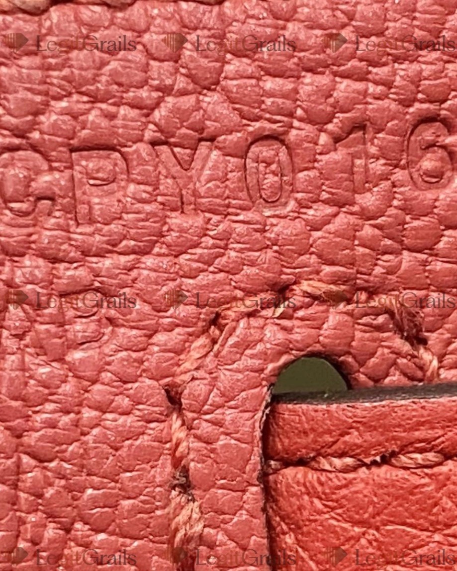 Hermès Kelly 25 Retourne Rouge de Coeur Togo Gold Hardware