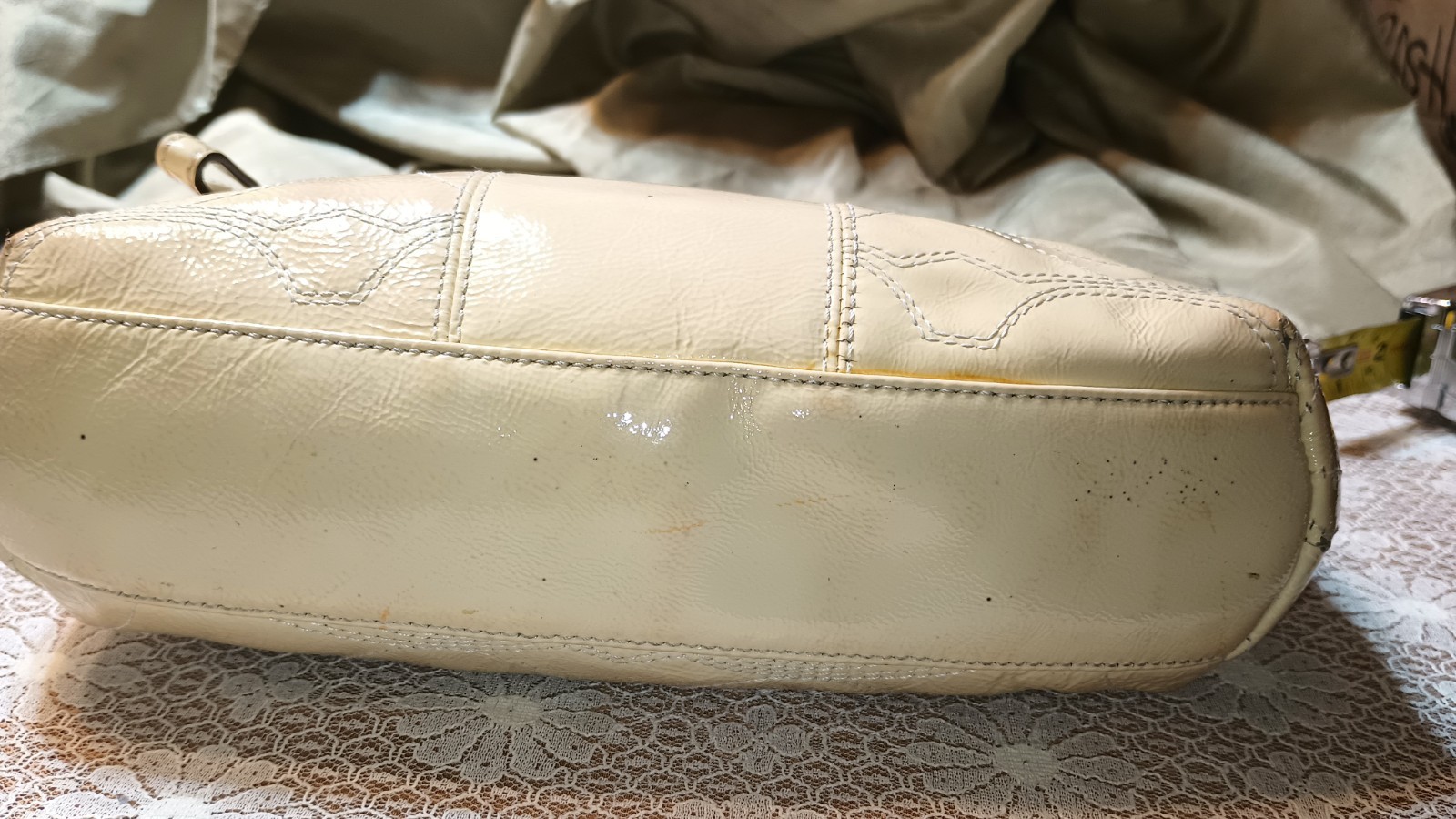 COACH F15141 Small Purse Ivory Patent Leather Handbag