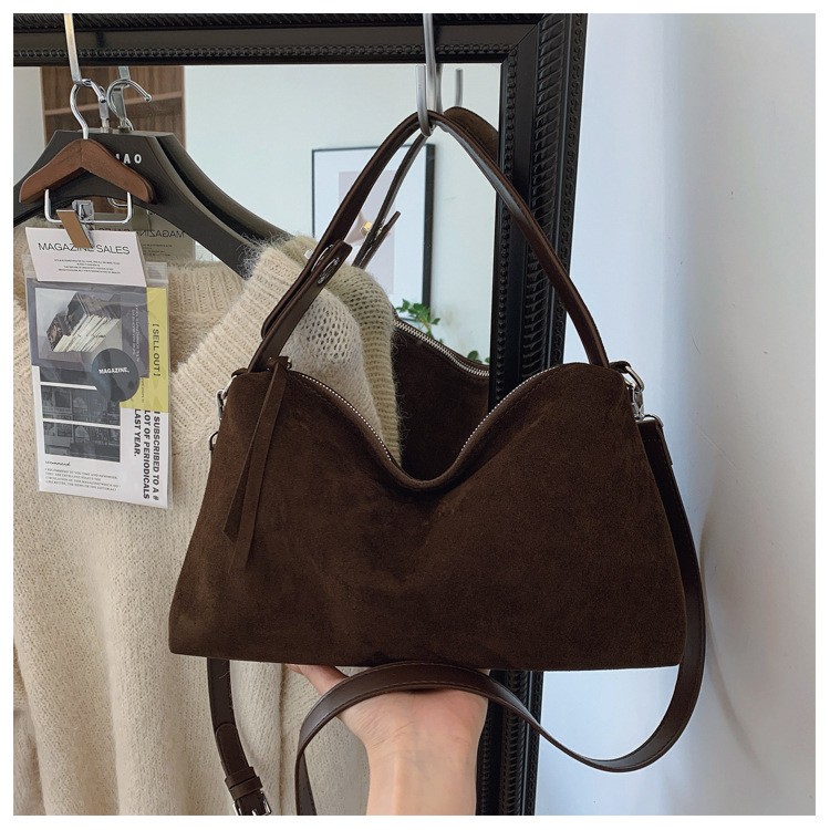 New Matte Underarm Bag Women’s Fashion Simple Handbag Large Diagonal Bag