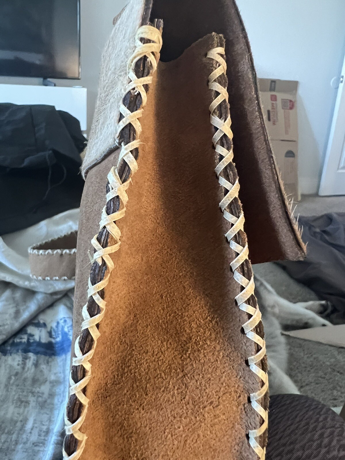 Handmade craftsman shoulder chain natural suede and cow skin bag imported argent