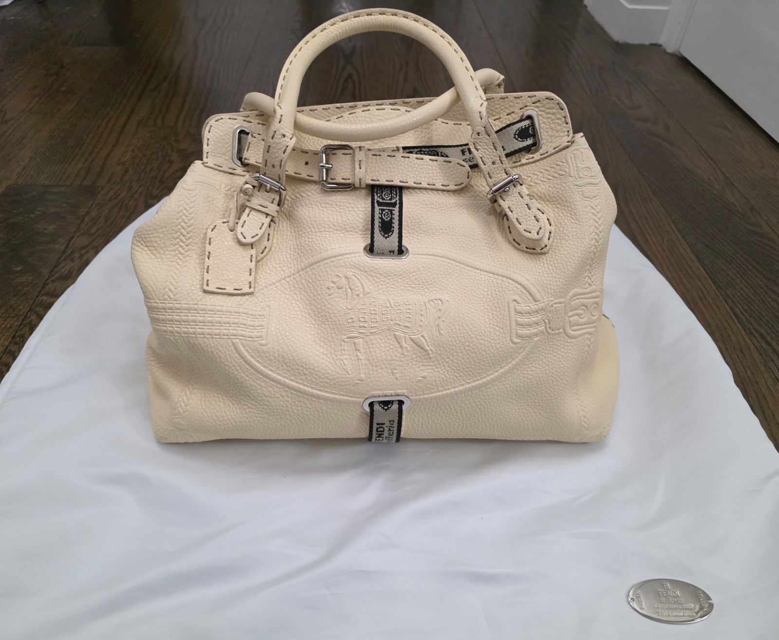 Fendi Cream Leather Villa Selleria Borghese Tote Bag Handbag W/ Dustbag