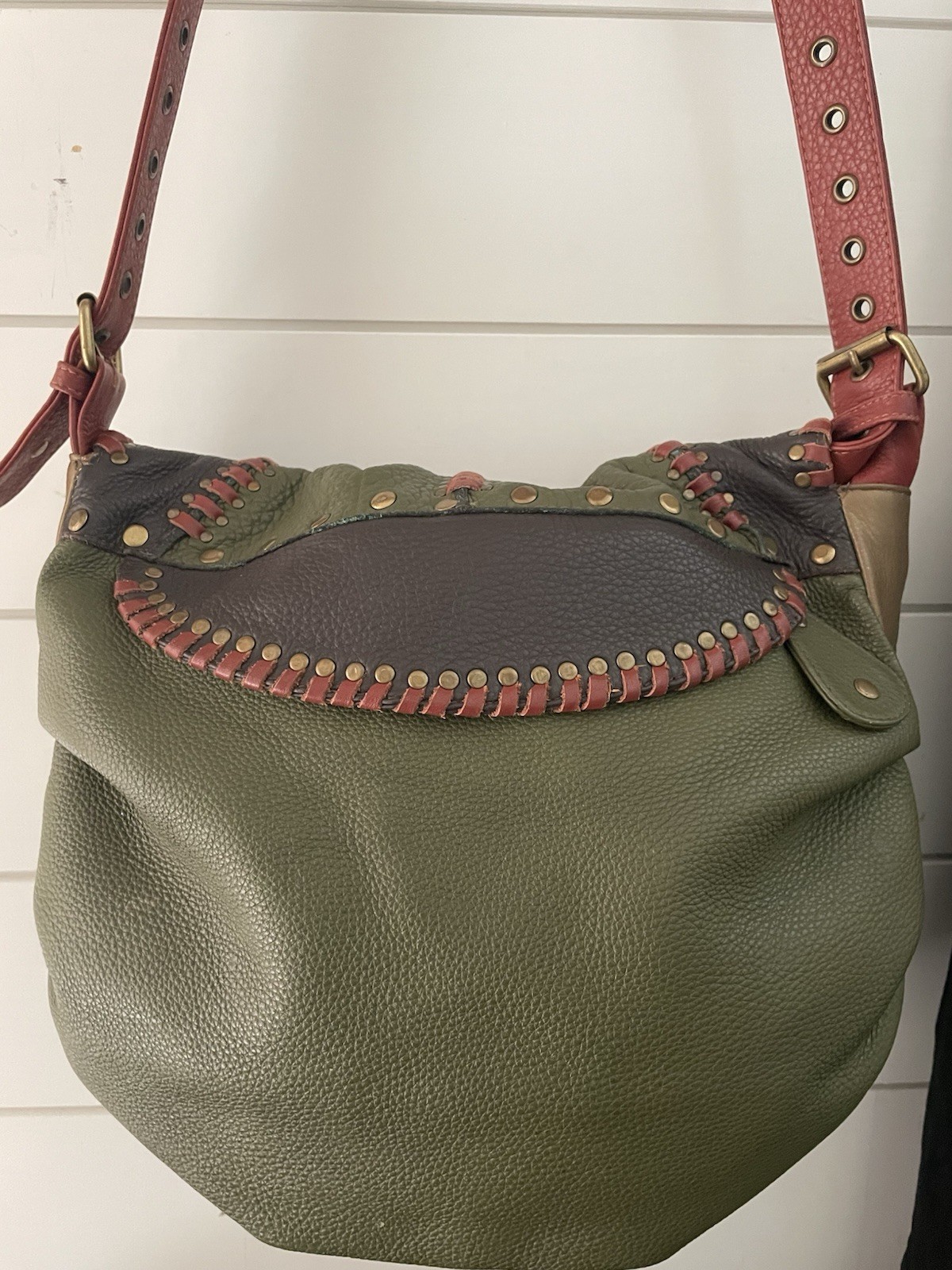 Women’s Colorblock Shoulder Bag Green/Brown/Tan/Red, Zip, Gold Hardware