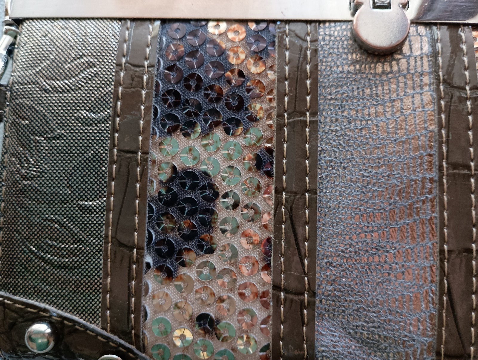 Sequence Woman’s Clutch Purse, unbranded, brown and gold patterns