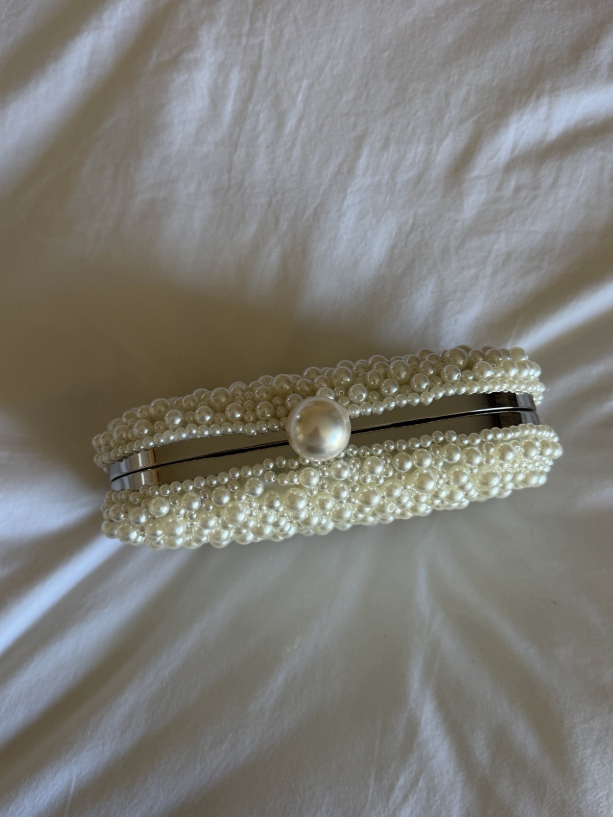 OLGA BERG VALENTINA PEARL CLUTCH