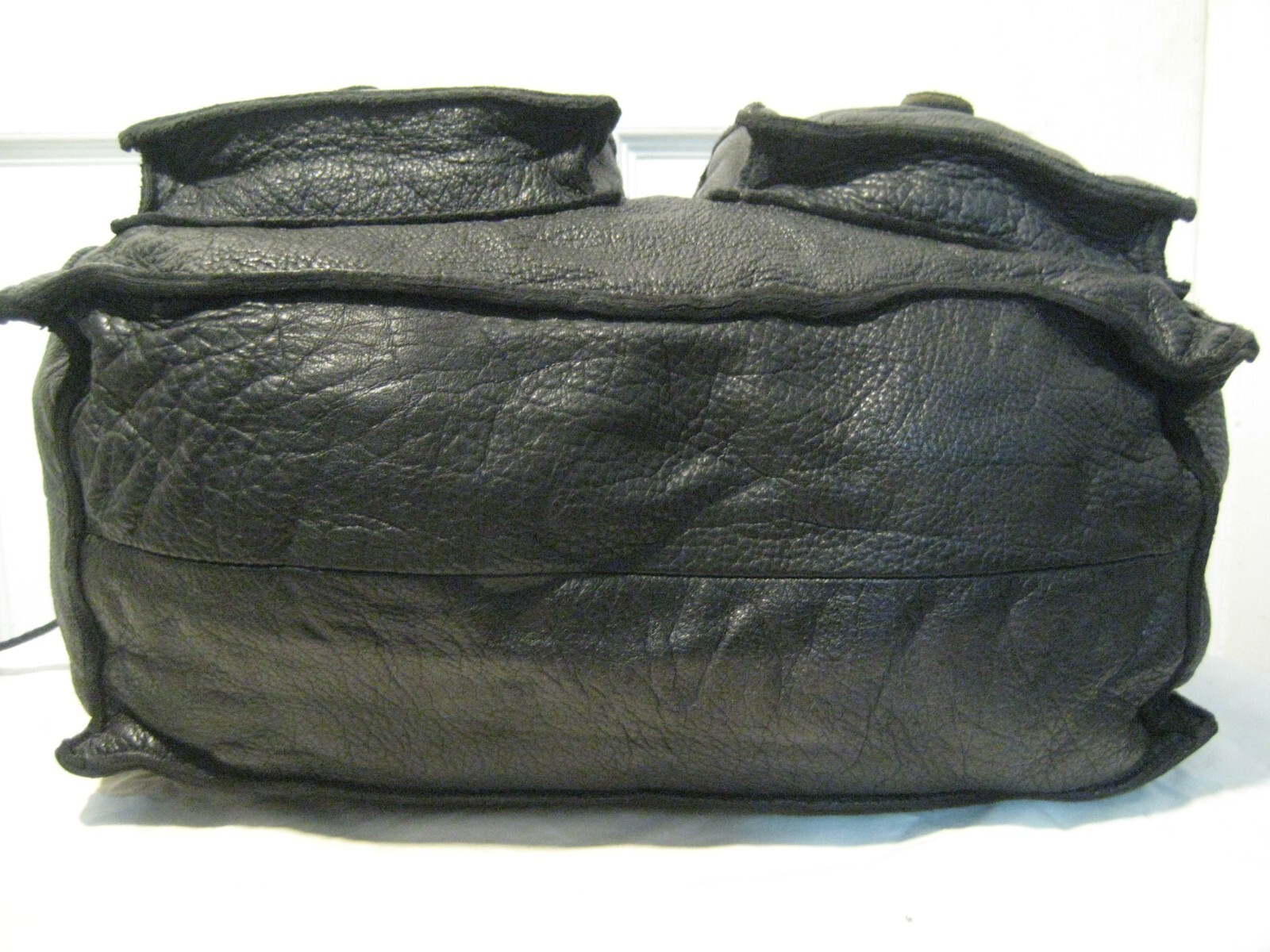 Vanessa Bruno Athe Large Black cowhide Leather Double Pockets Shoulder Bag.