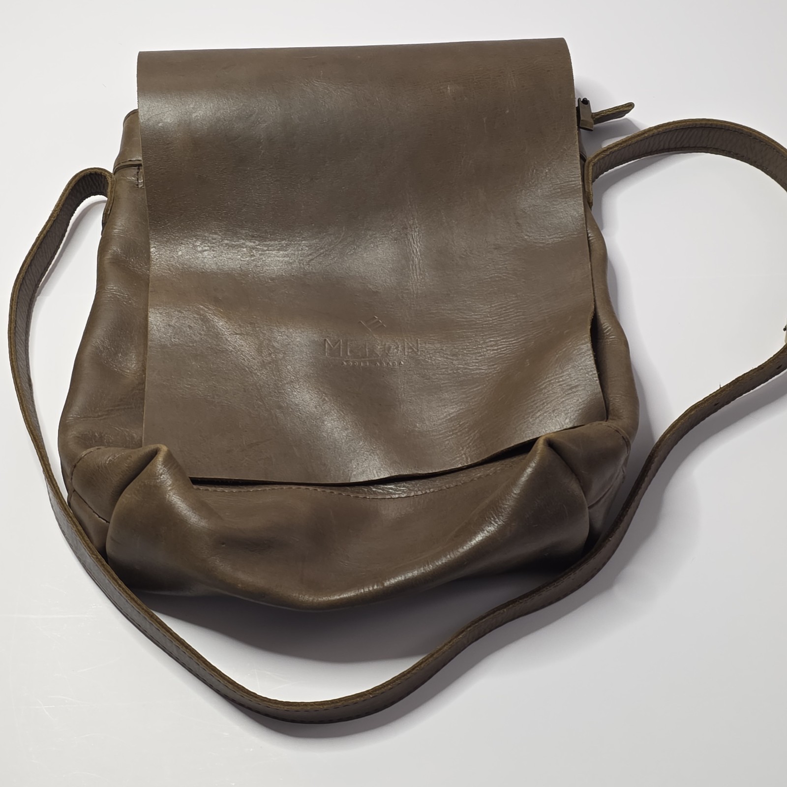 Meron Addis Ababa Genuine Leather Crossbody Messenger Bag Brown Flap Sticky Zipp