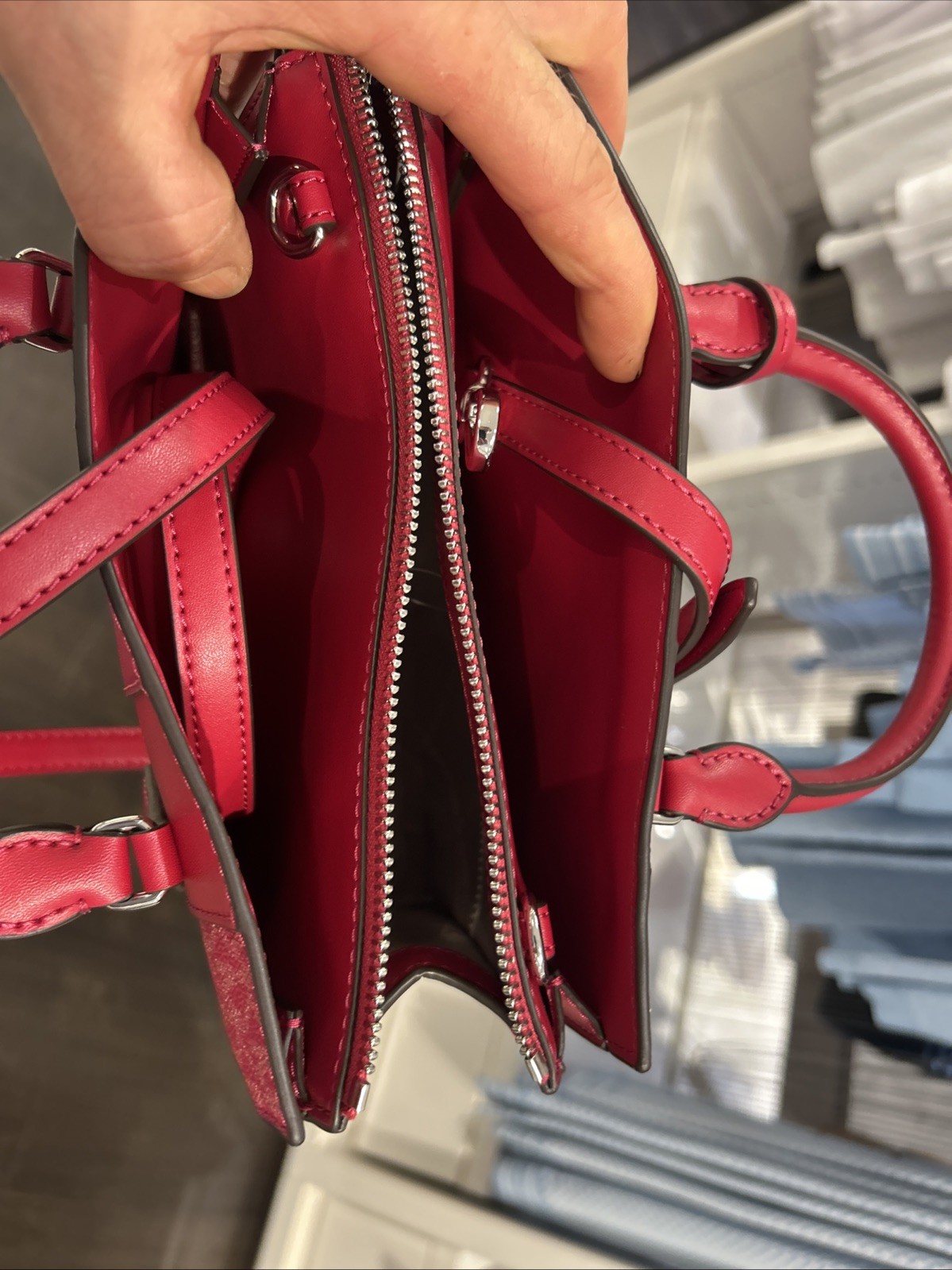 MICHAEL KORS SHEILA SMALL CENTER ZIP SATCHEL SHOULDER BAG MK DARK RASPBERRY