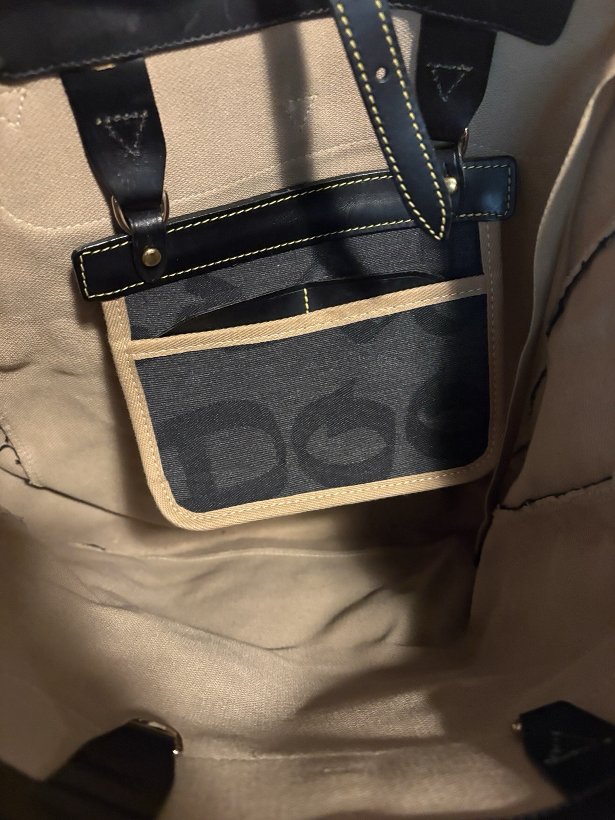 Dooney & Bourke Black Logo Tote Large Vintage Detachable Strap Lined Pockets