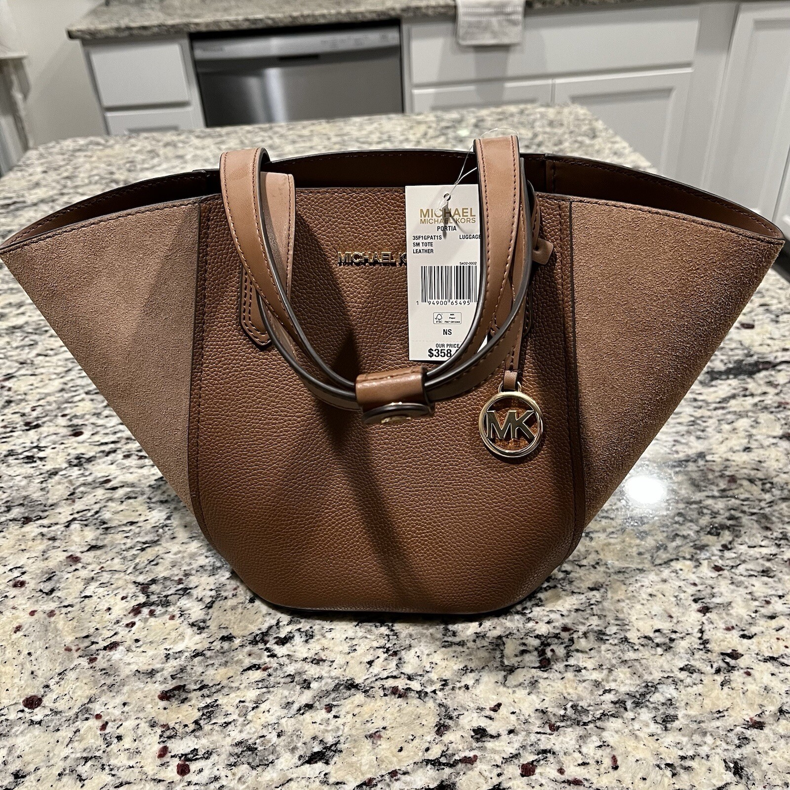 New With Tag Michael Kors PORTIA Luggage Tote Bucket Bag Purse $358