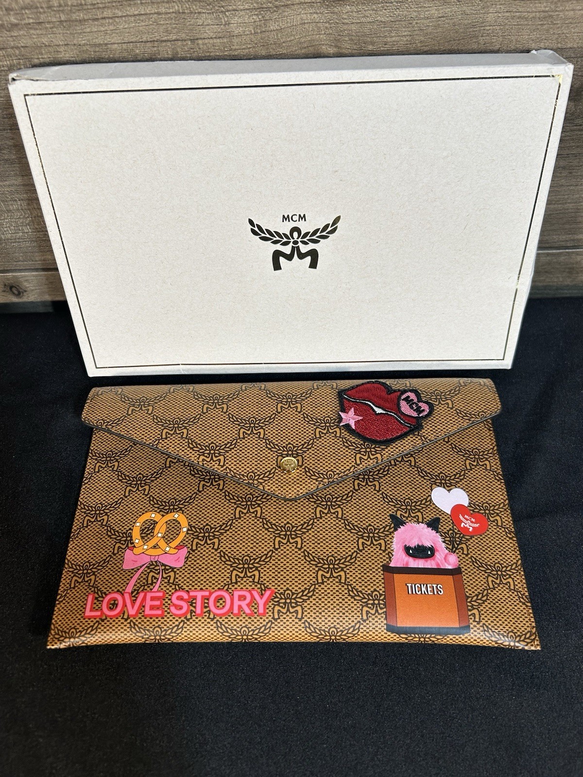 MCM ‘Love Story’ Flat Envelope Pouch Special Edition Decorative Patches 9X5.5”