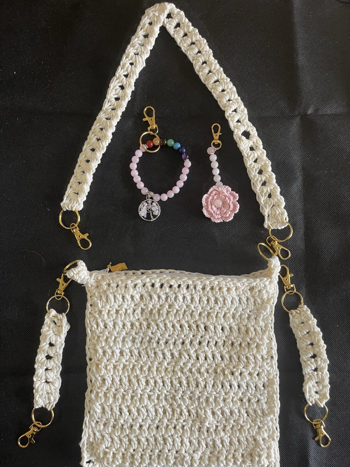 6 Piece Hand Crochet Bag & Detachable Key Chain/wristlet Zipper Large 8.5”X8.5”
