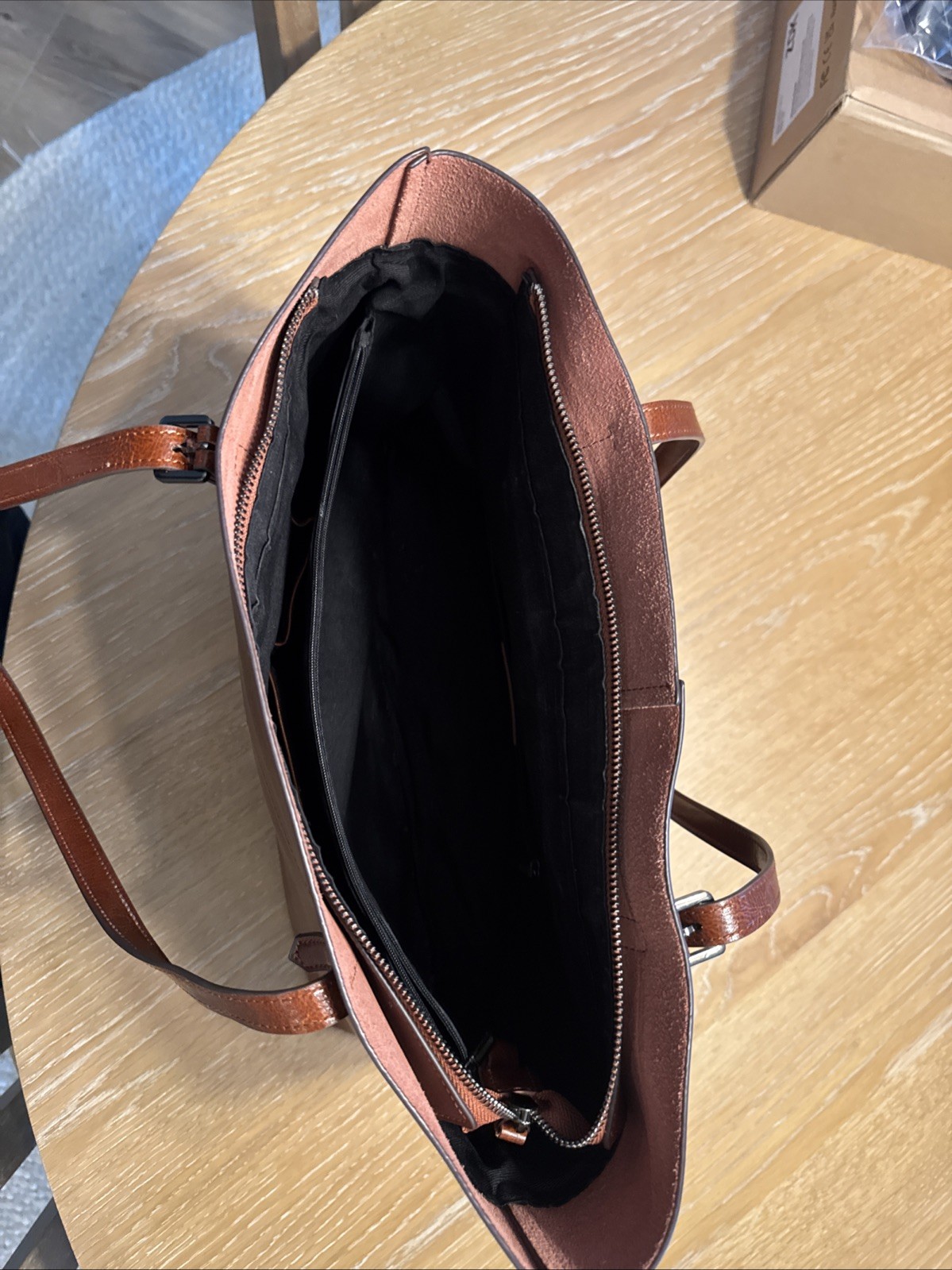Kattee Leather Brown Tote Bag Zip Top Lined Inner Pockets Shoulder Strap