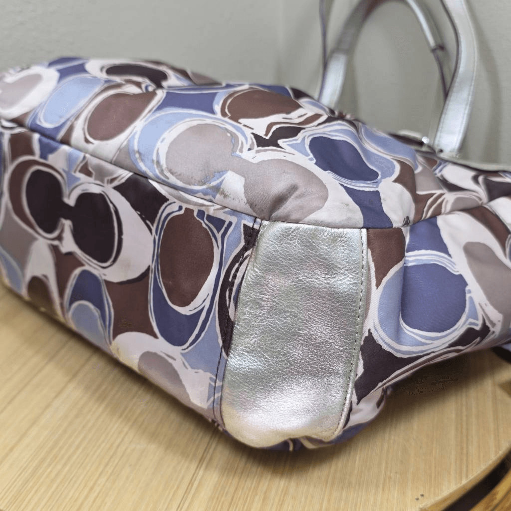 Coach Signature Gallery Satin-Fabric Tote Style F22161
