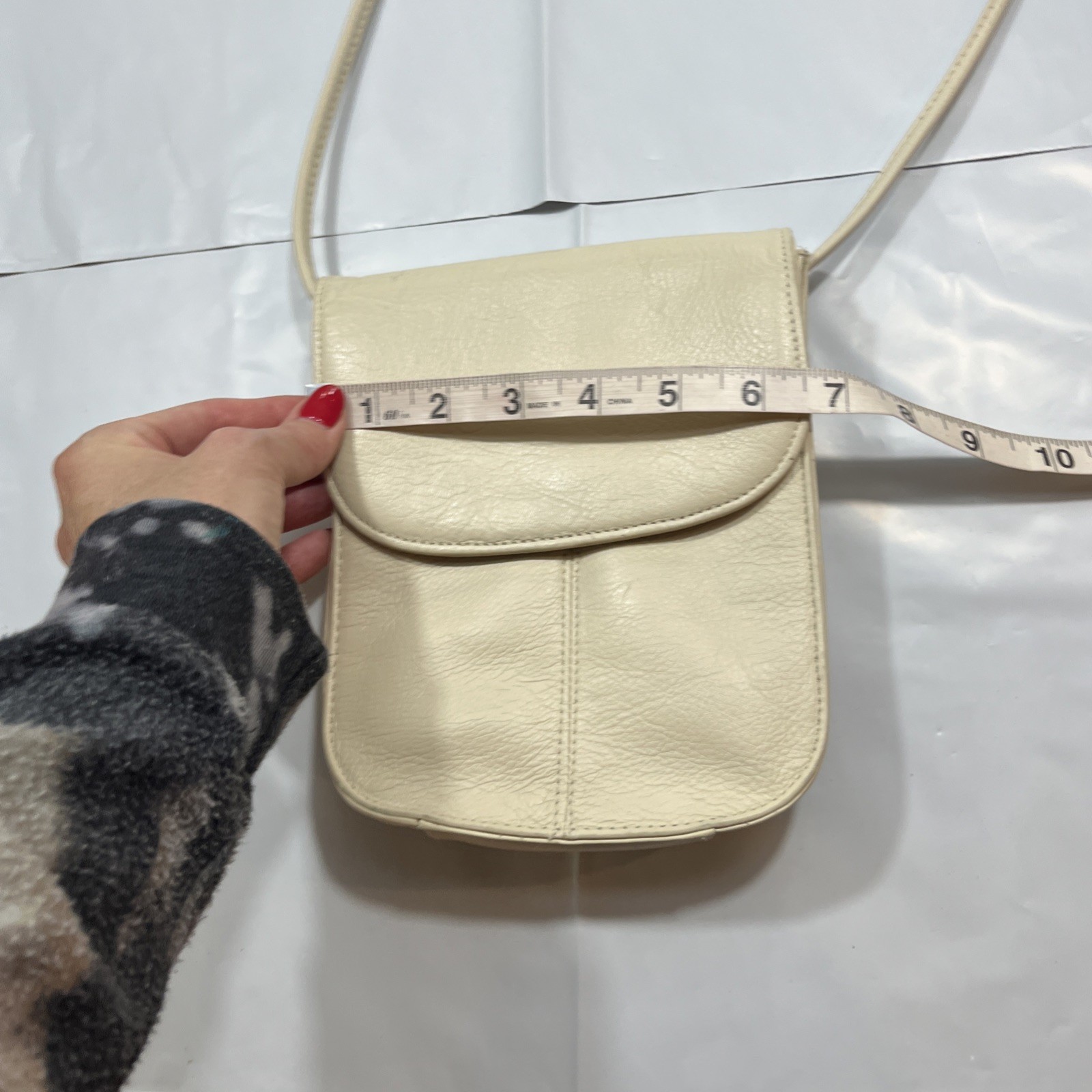 Field Manor Cream White LEATHER Purse Evening Bag Flap Magnet Closure Dressy Bag