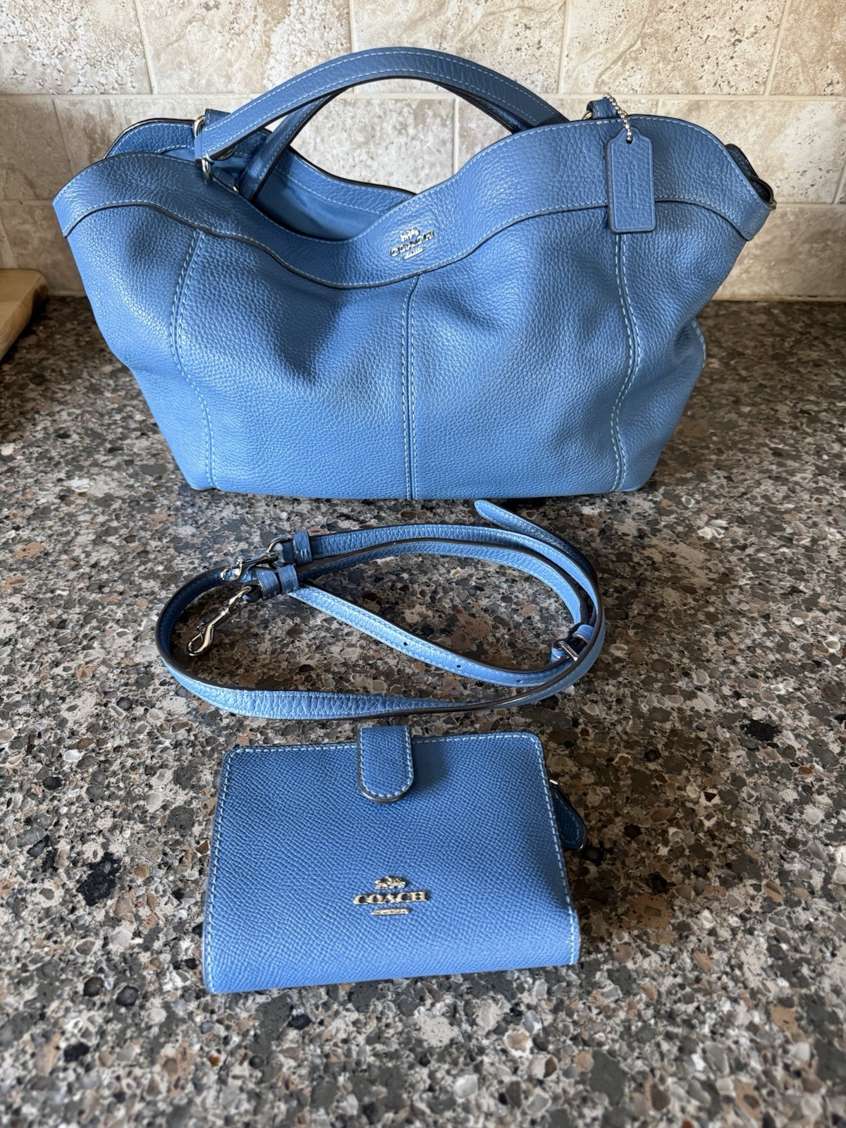 COACH Pebbled Leather Small Lexy F28992 Light-Blue Leather Tote Bag & Wallet