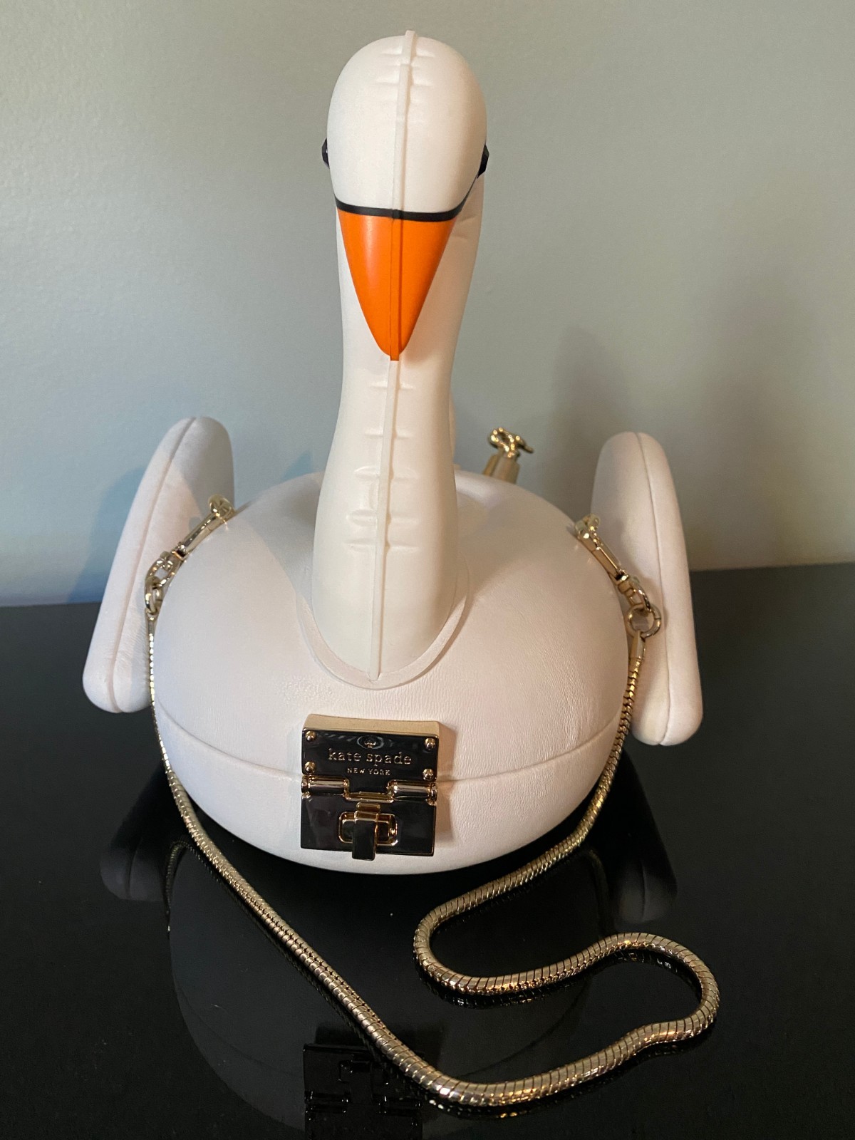 RARE NIB Pristine KATE SPADE Checking In 3D SWAN Pool Float Bag