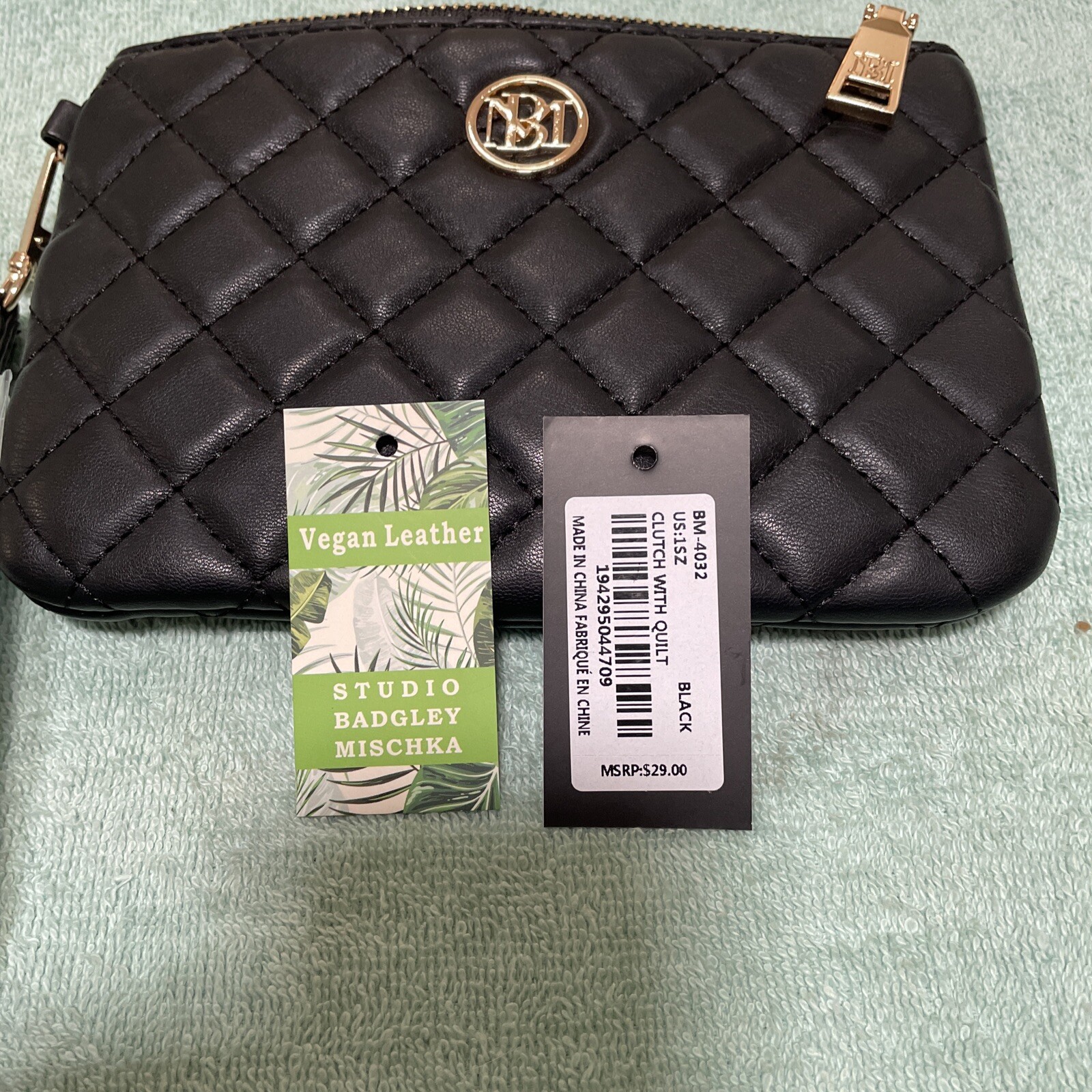 Badgley Mischka Black Leather Quilted Wristlet 7 -1/2 In X 5 In New With Tags