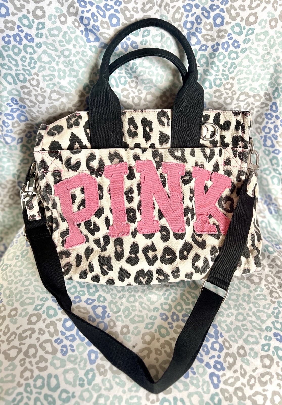 New Cheetah Leopard PINK Victoria’s Secret Canvas Shoulder Bag Tote Purse Viral