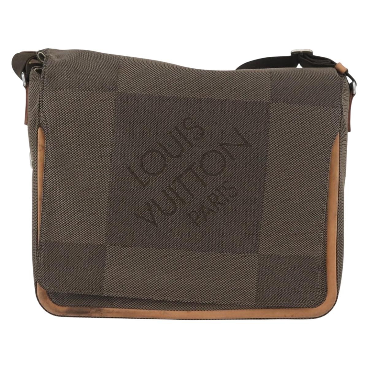 LOUIS VUITTON Damier Geant Messager Shoulder Bag Tail M93030 LV Auth ep13875