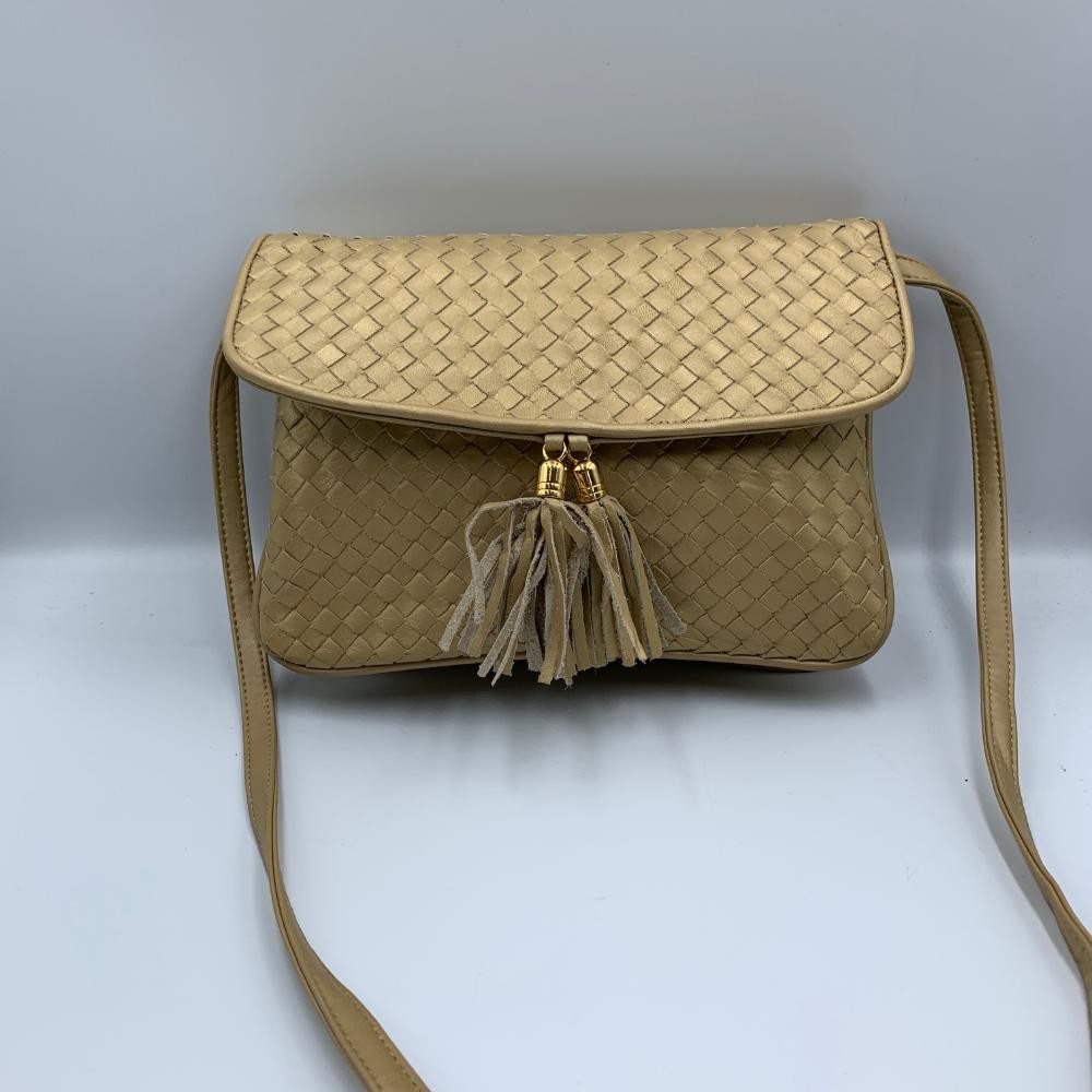 Charter Club Classic Handbag Womens Gold Leather Woven Flap Tassel Crossbody Bag
