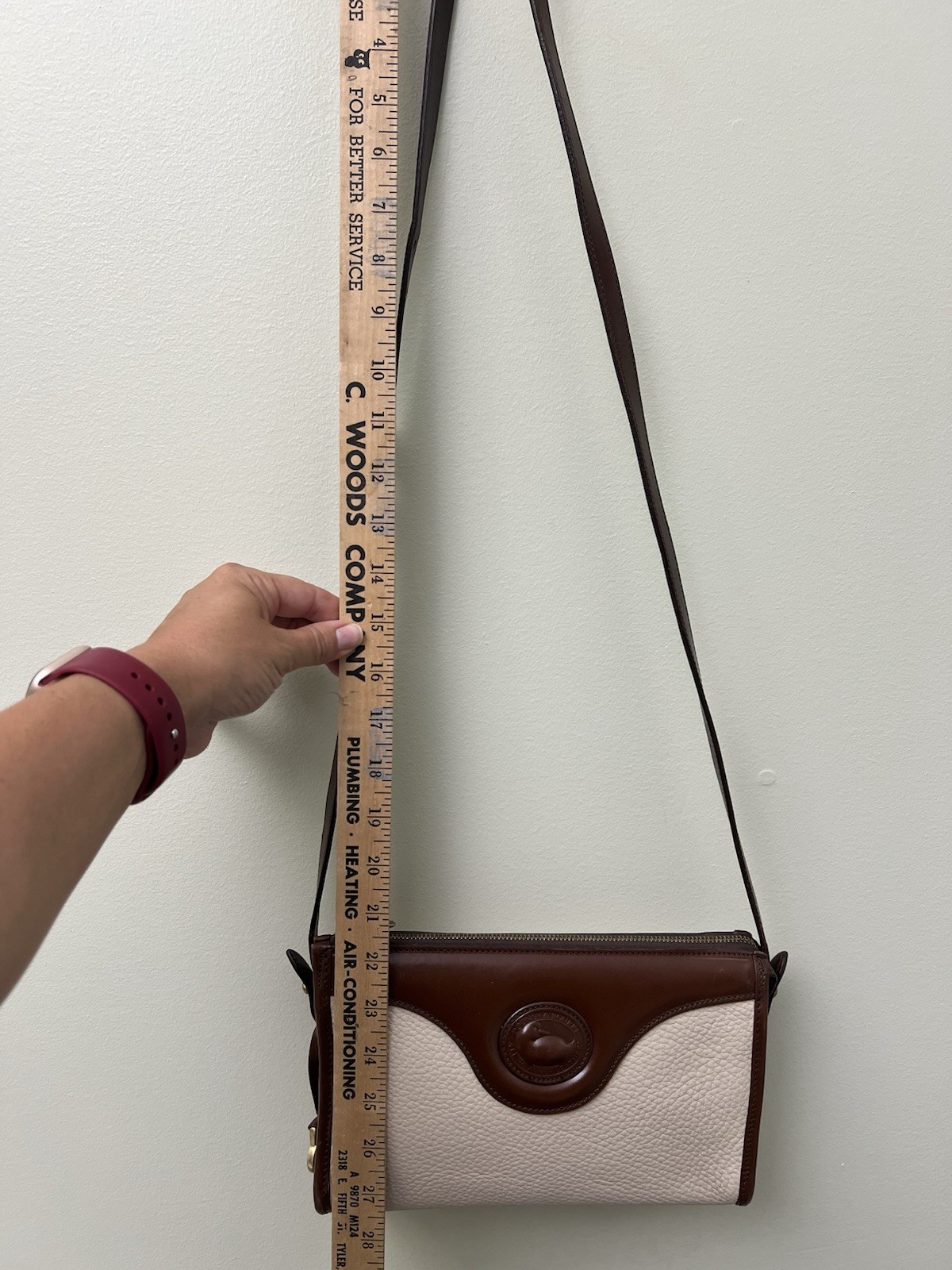 Vintage Dooney & Bourke Cream and Brown Leather Crossbody Bag EUC