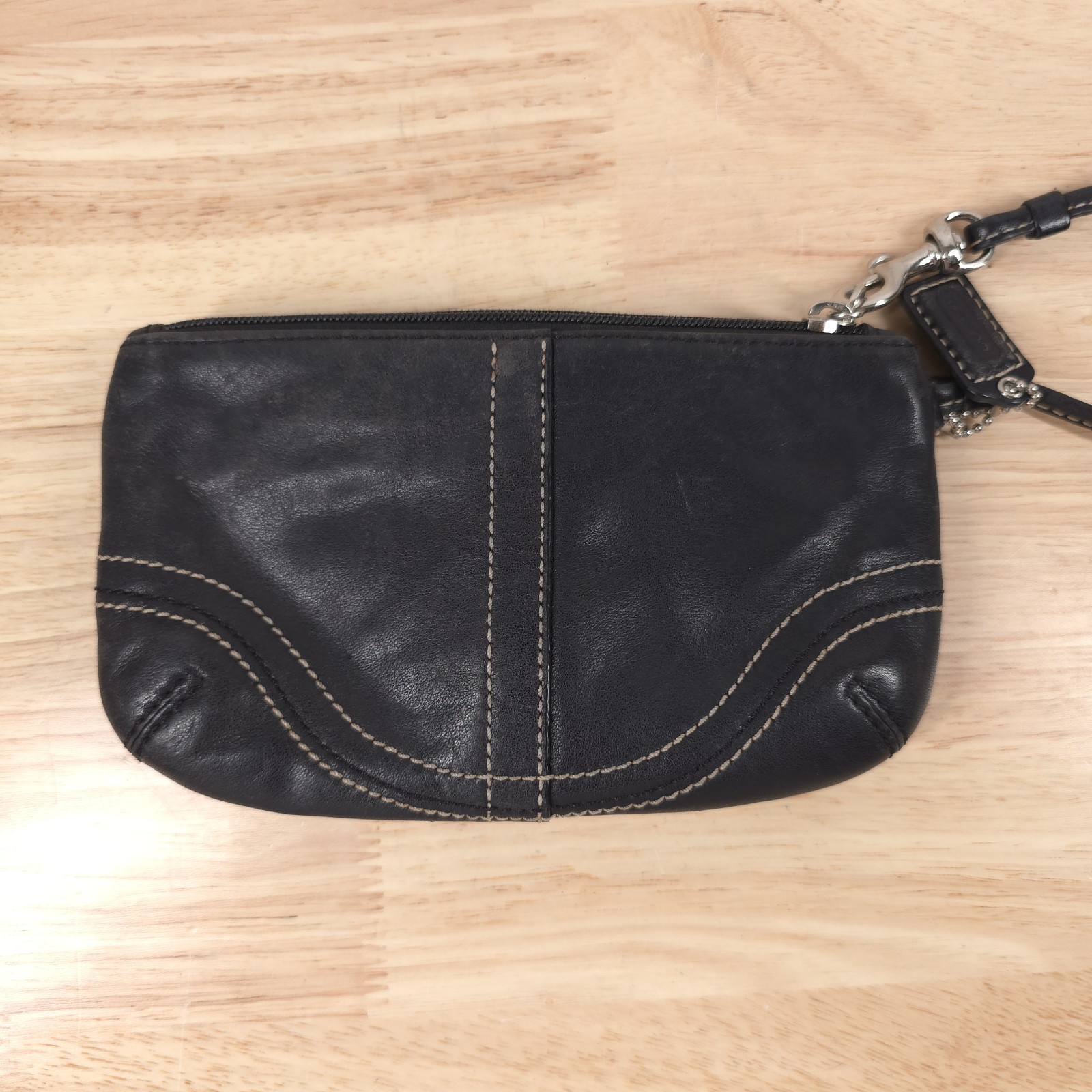 Coach Soho Black Leather Buckle Wristlet Clutch Hangtag Contrast Stitch VTG Y2K