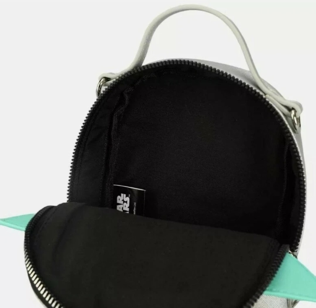 Bioworld Star Wars The Mandalorian The Child Grogu Baby Yoda Mini Wristlet Bag