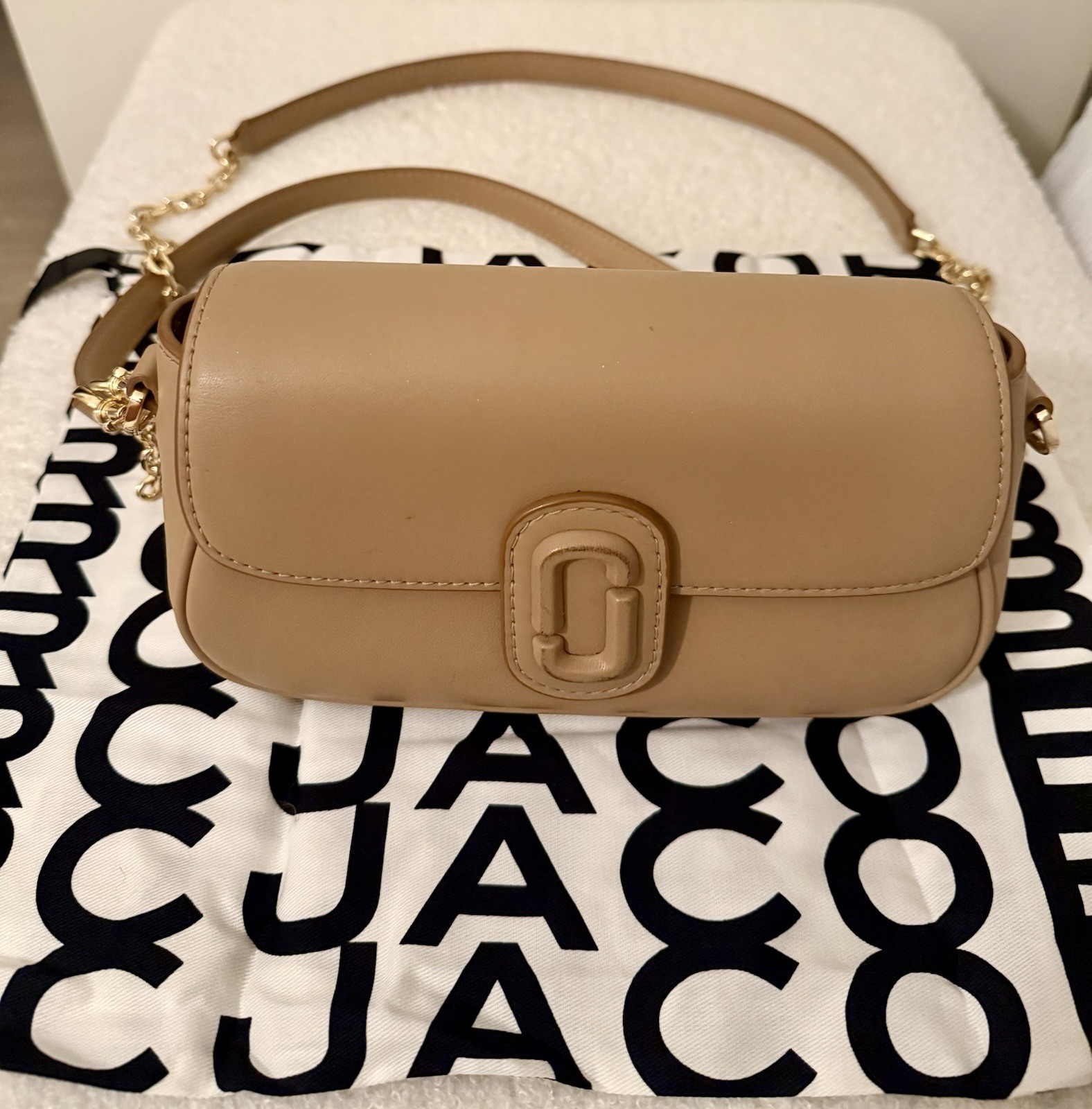 Marc Jacobs the Clover Shoulder Bag Camel