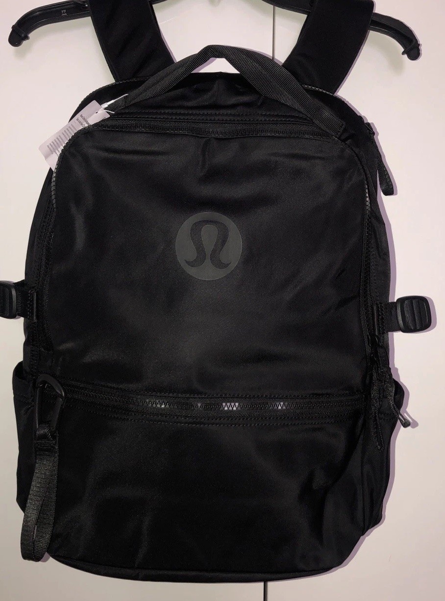 LULULEMON New Crew Backpack 22 L Black 15″ Laptop Padded Bag New with Tags