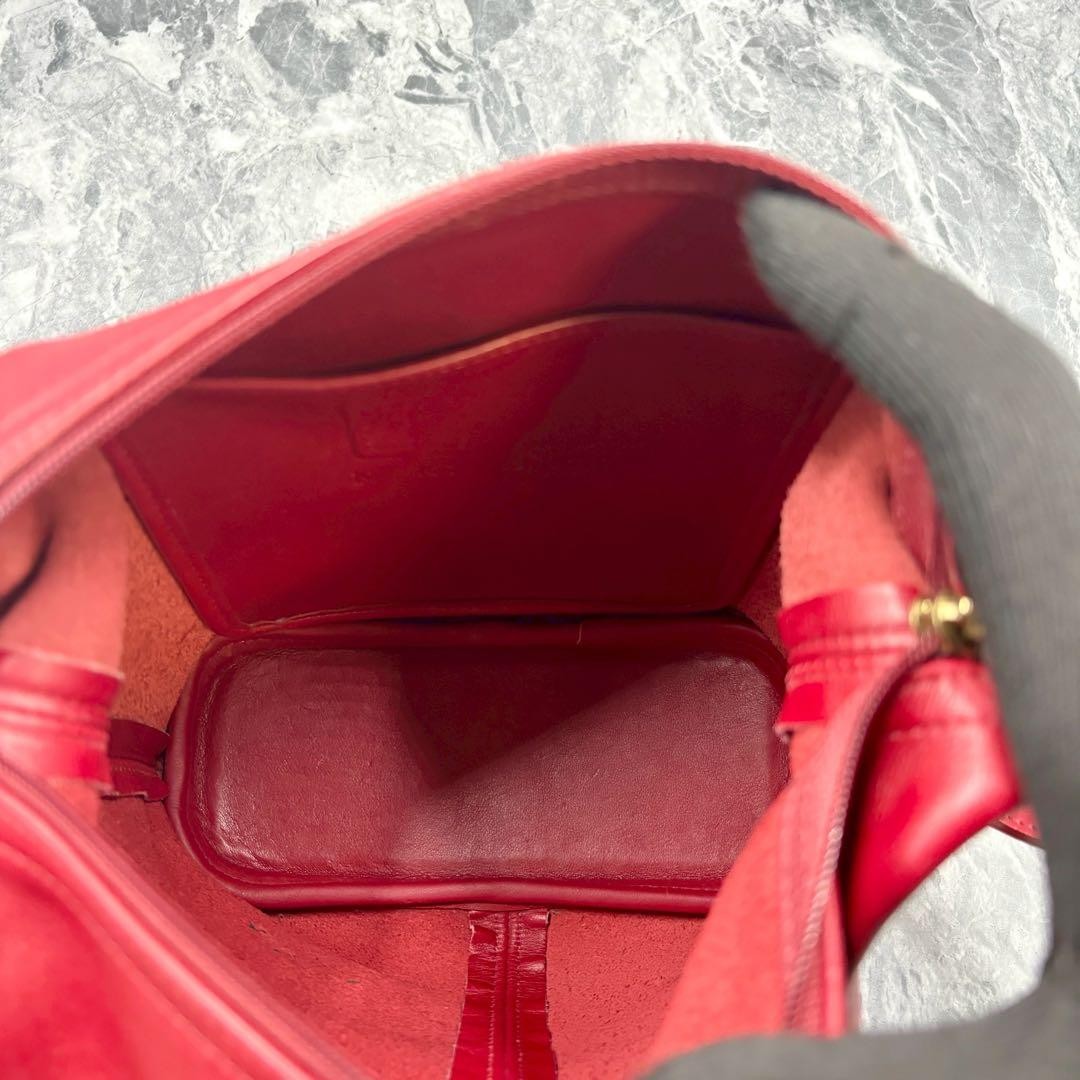 COACH 1051 Glove Leather Red One Shoulder Bag Gold Hardware 23x21cm Auth