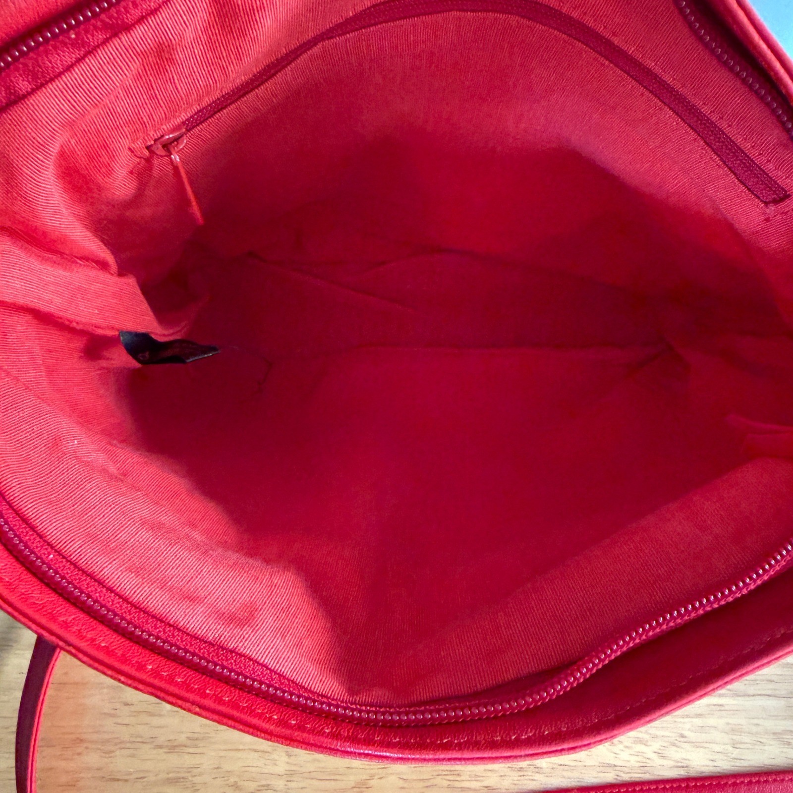 Vintage 80s Red Genuine Leather Shoulder Crossbody Bag Valencia Deadstock Korea