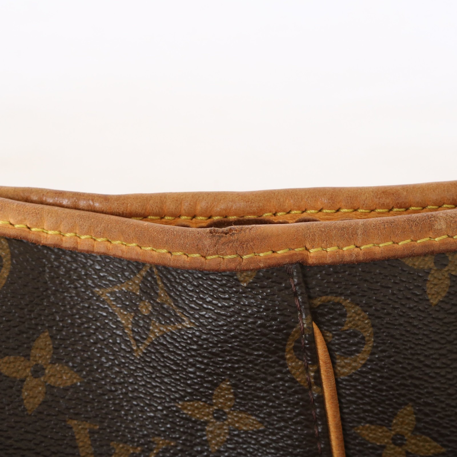 Authentic Louis Vuitton M56381 Galliera GM Brown Monogram Shoulder Bag
