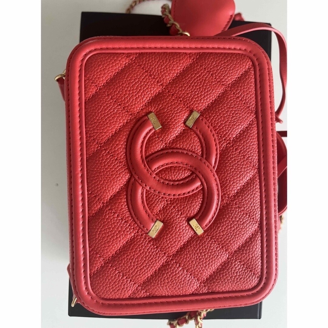 Chanel Matelasse CC Filigree Small Coco Mark Vanity Bag good condition A93343