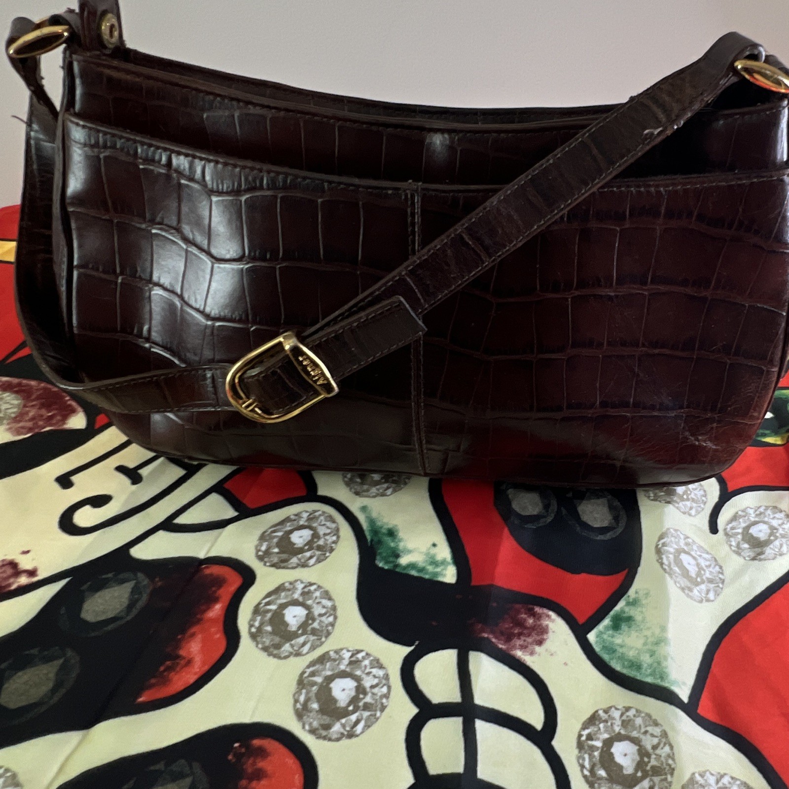 Etienne Aigner Brown Croc Embossed Shoulder Bag Zip Lined Inner Pockets Gold