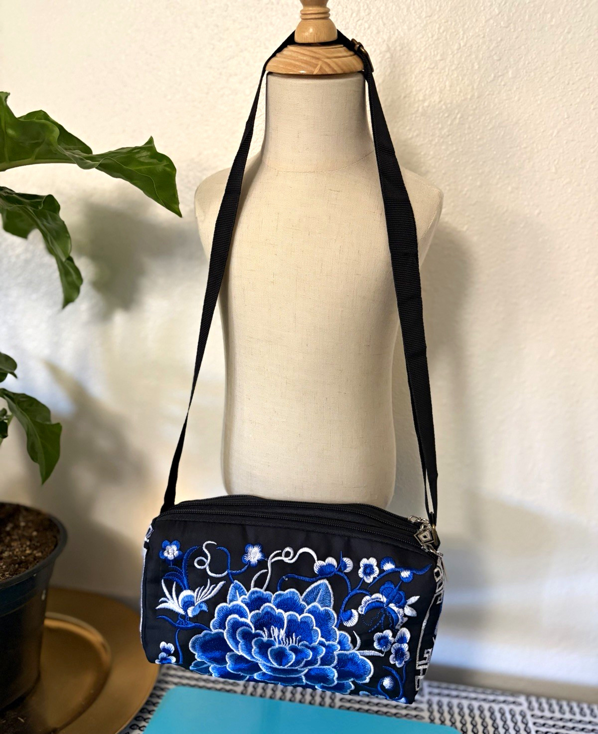 Embroidered Floral Small Crossbody Bag Black/Blue/White Zip Silver Hardware