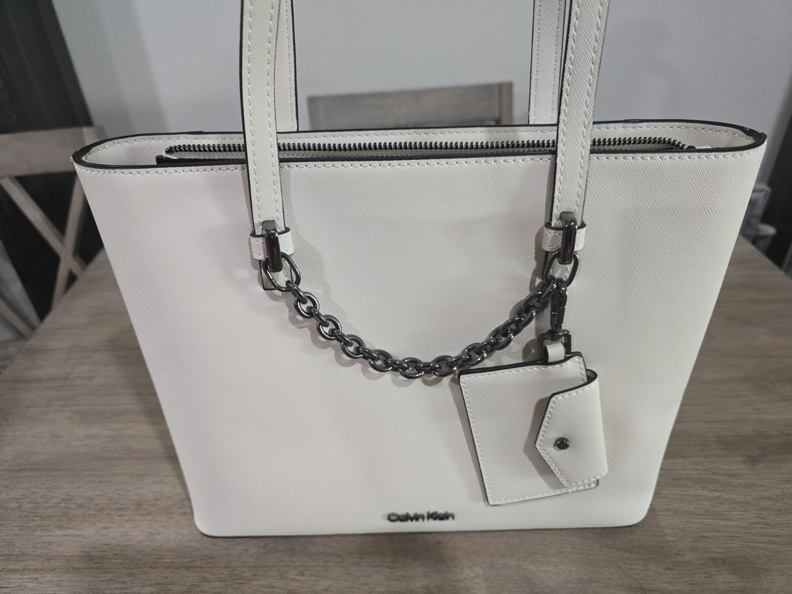 Calvin Klein Black/White Leather Tote Bag with Logo and Zipper Closure NWOT