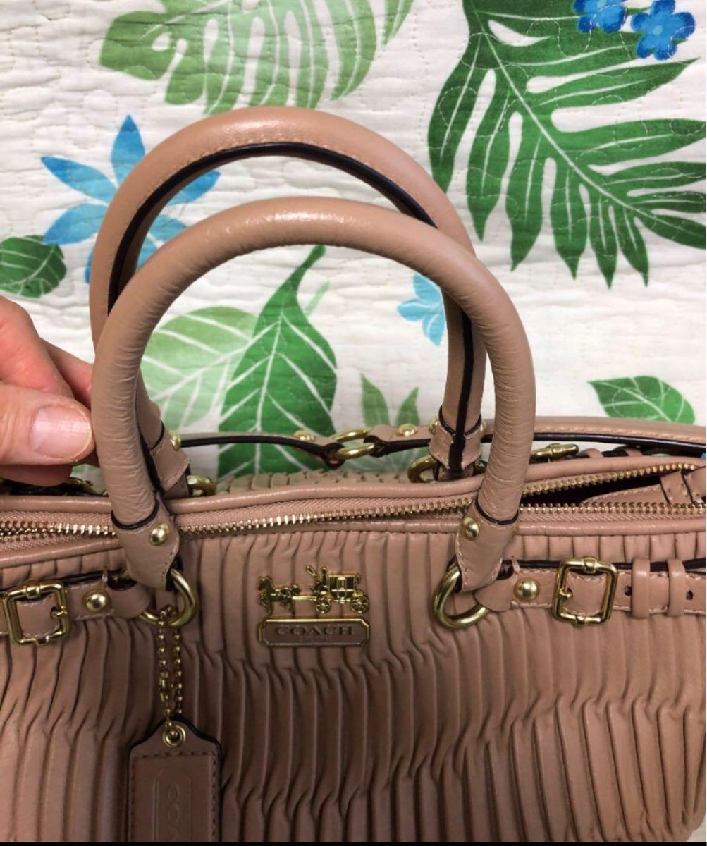 Early Buyers Priority Item Limited COACH Lovely Pink Beige Madison 2WAY Shoulder